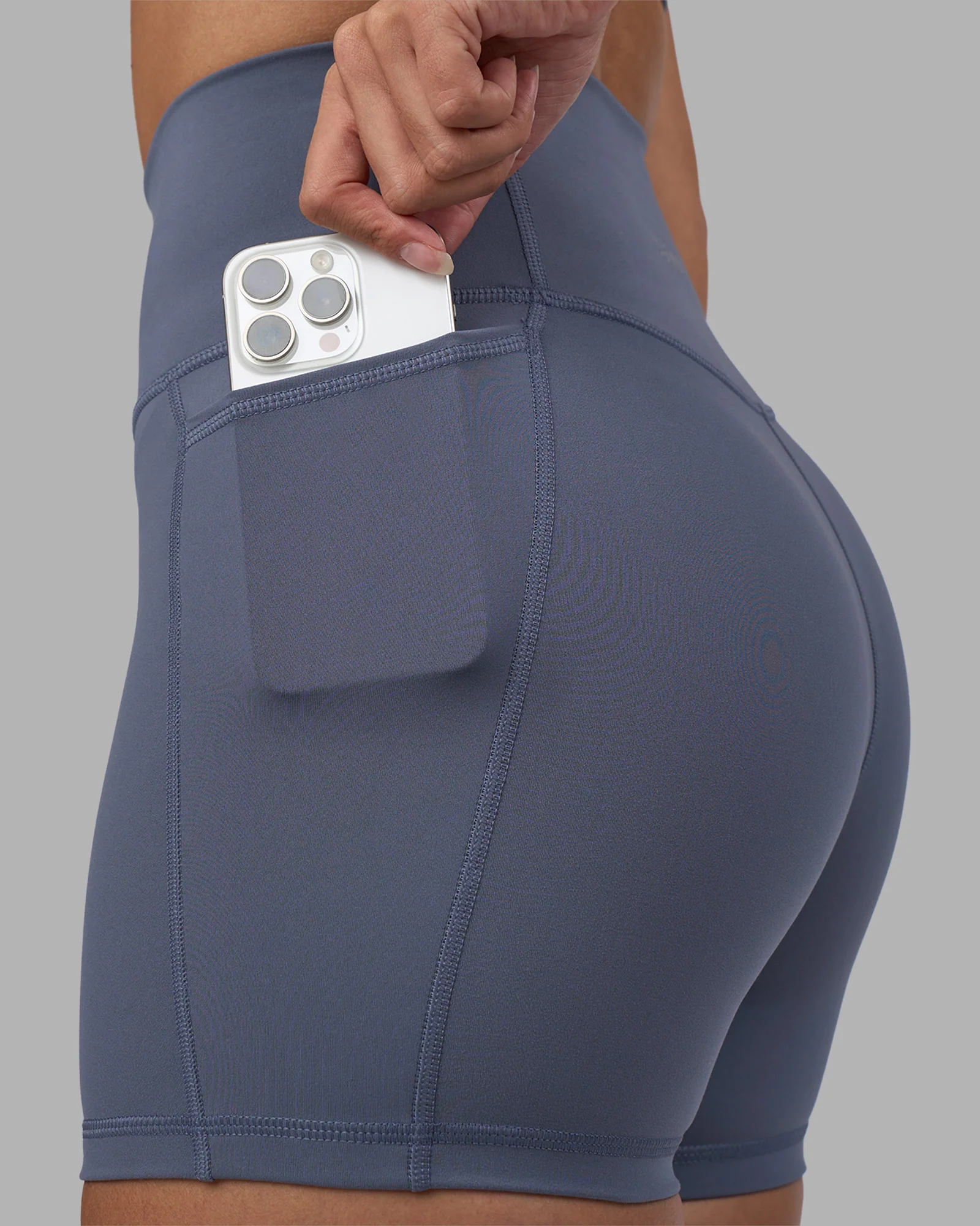 Fusion Ultra High-Rise 4" Short Pockets - Night Shadow - Image 2