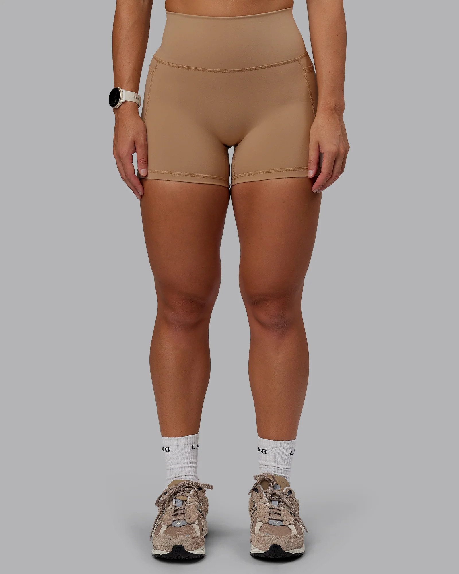 Fusion Ultra High-Rise 4" Short Pockets - Warm Smoke - Image 6