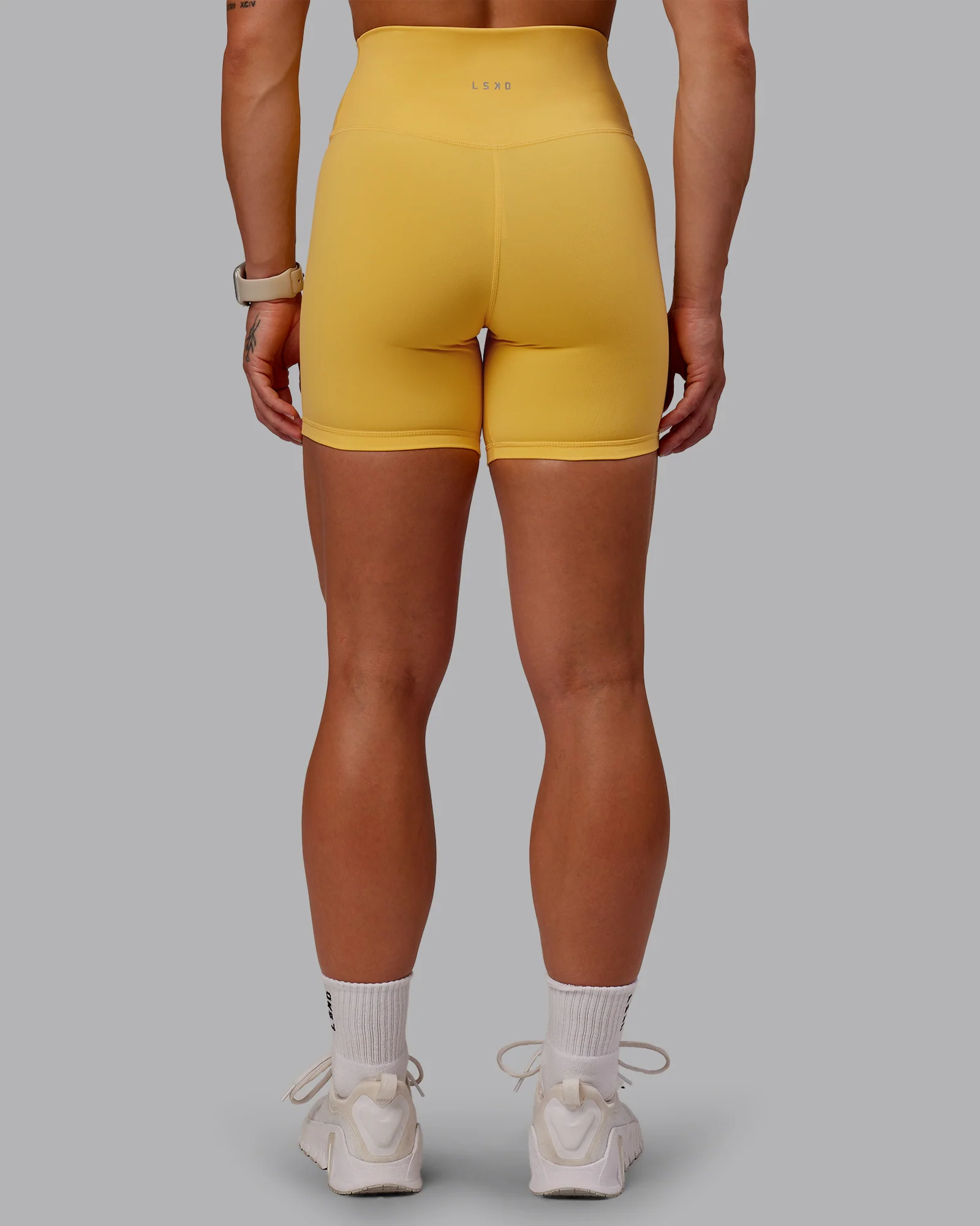 Fusion Ultra High-Rise 6" Short - Banana Cream - Image 7