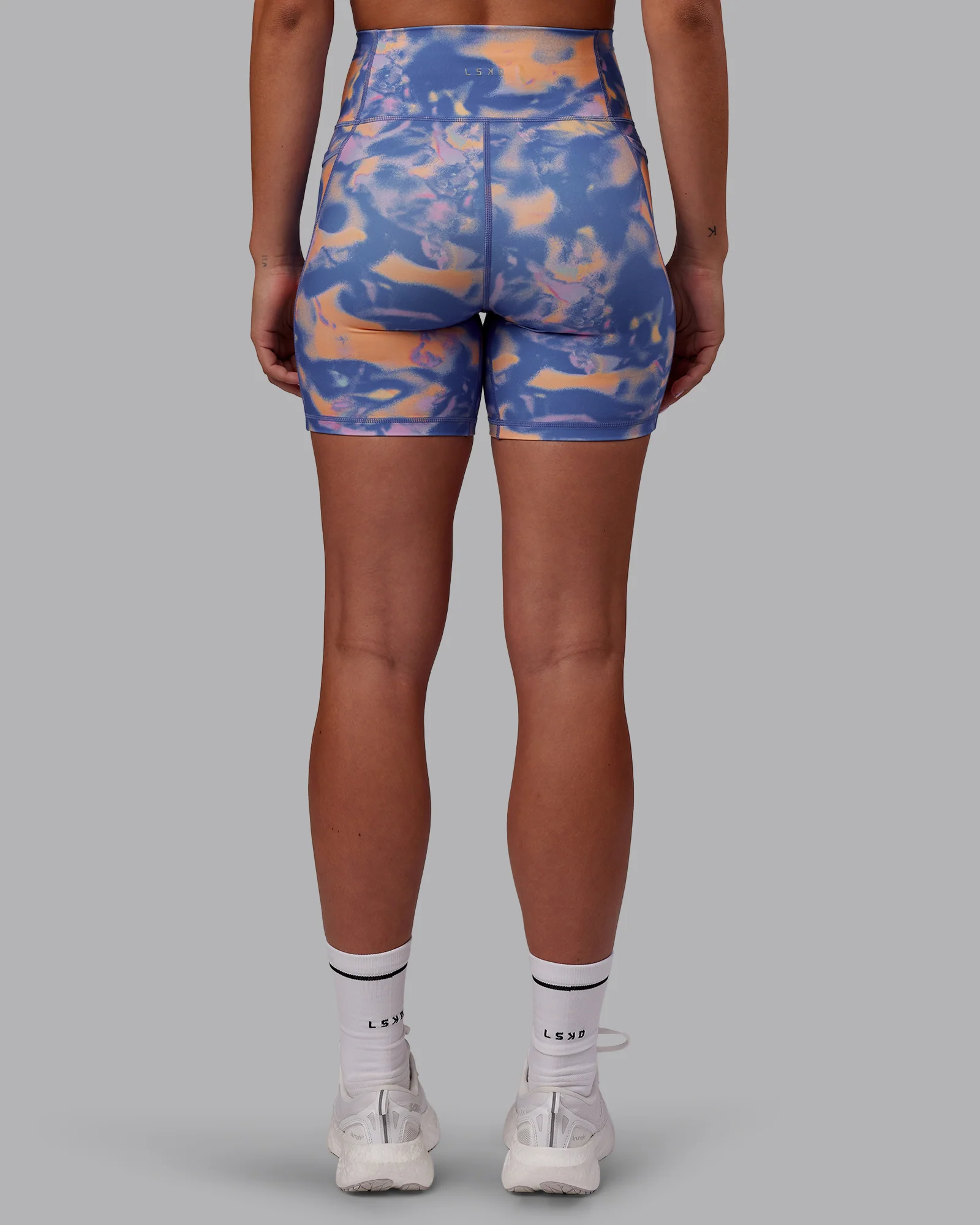 Fusion Ultra High-Rise 6" Short Pockets - Apricot Mist - Image 3