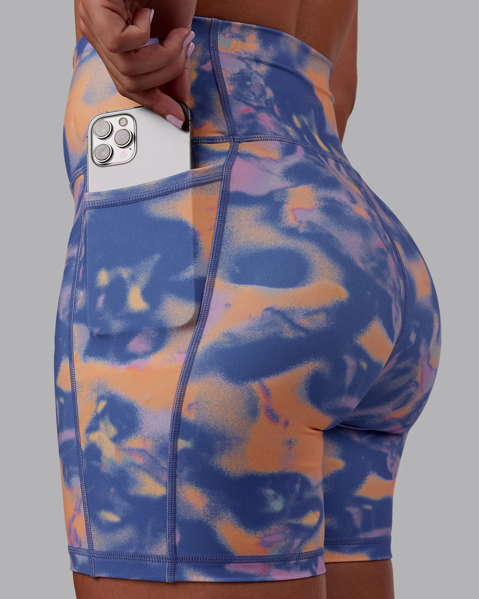 Fusion Ultra High-Rise 6" Short Pockets - Apricot Mist - Image 5