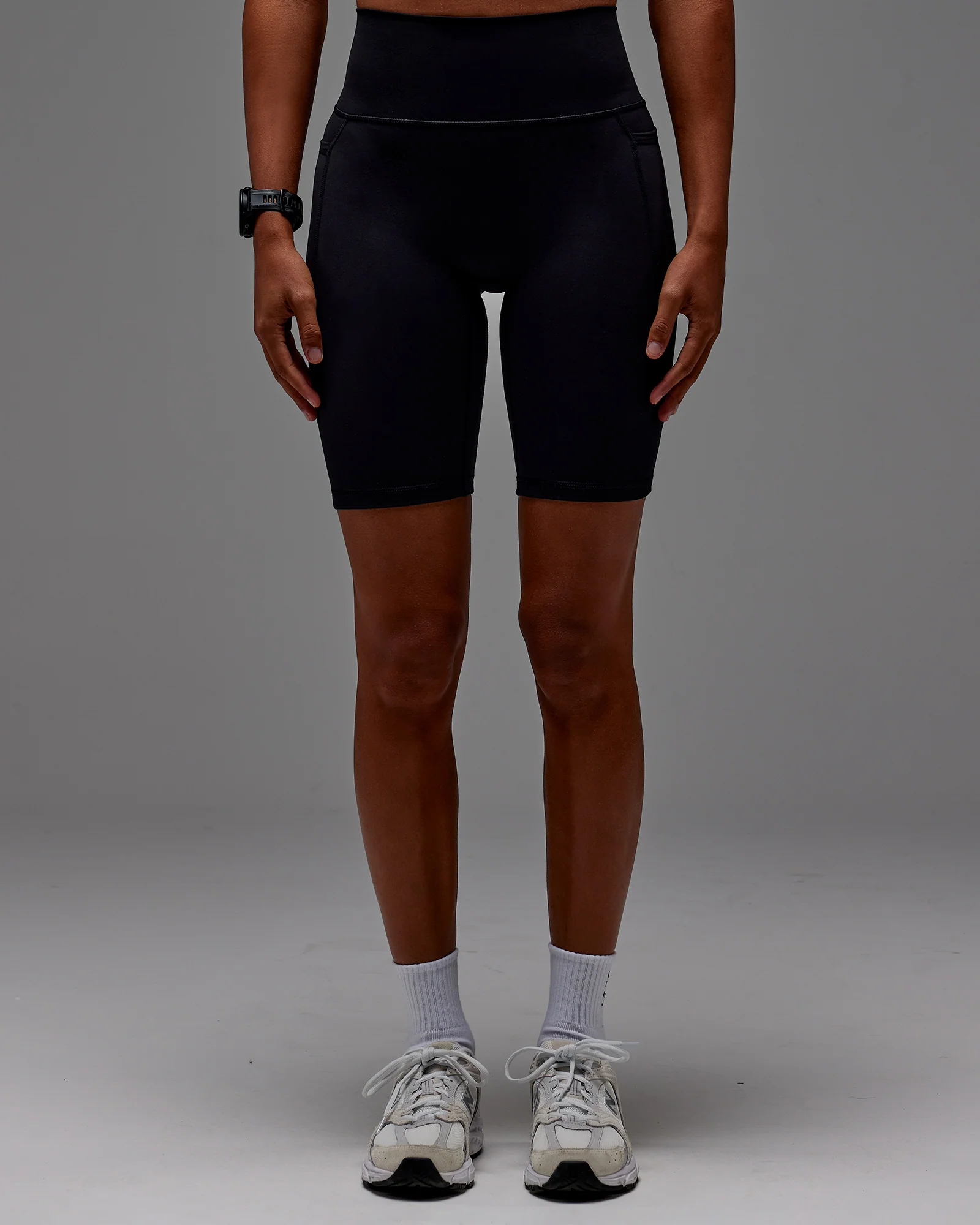 Fusion Ultra High-Rise 9" Short Pockets - Black - Image 17