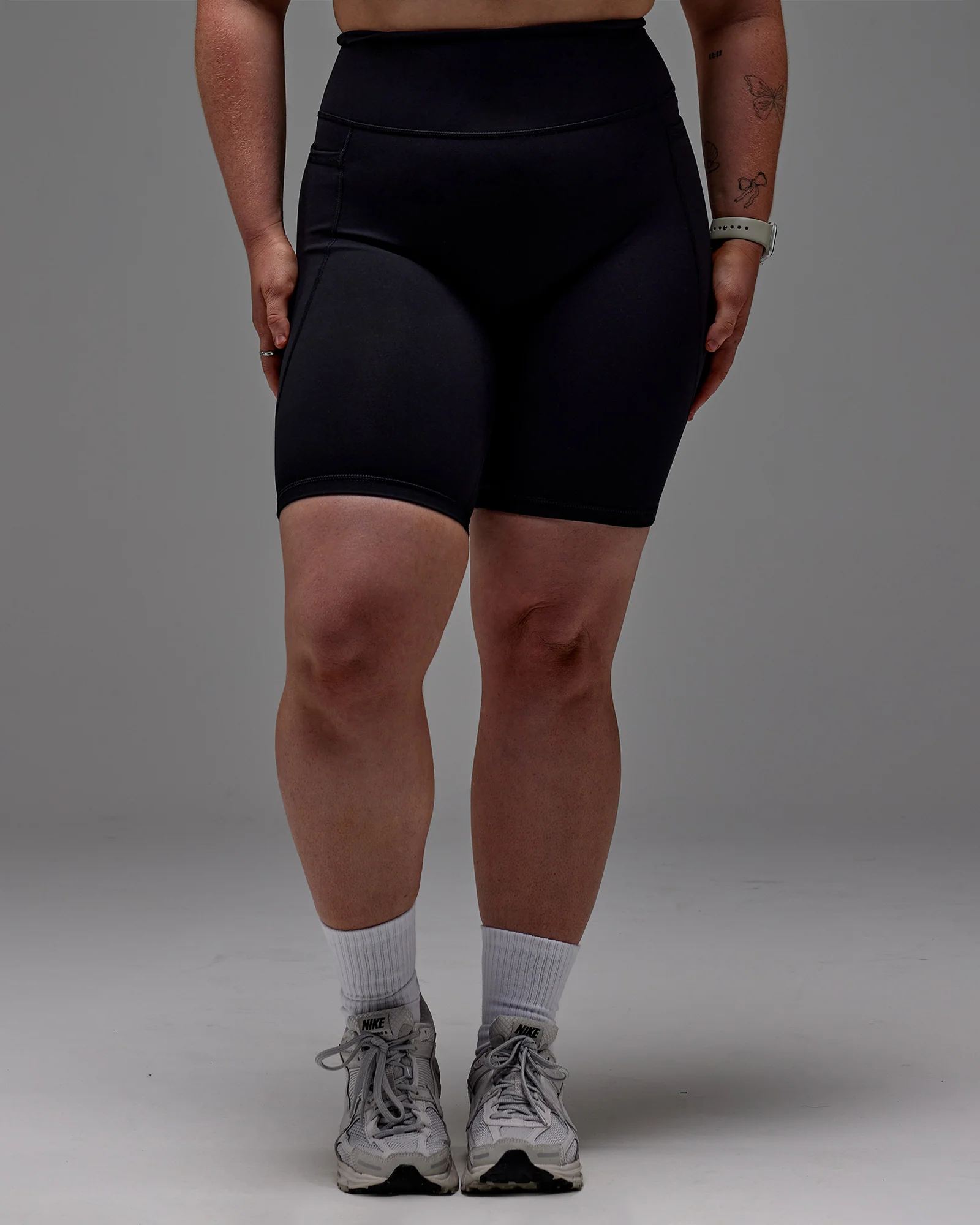 Fusion Ultra High-Rise 9" Short Pockets - Black - Image 25