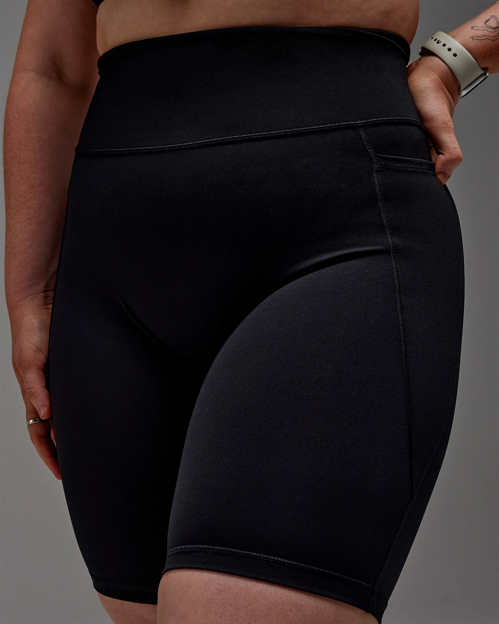 Fusion Ultra High-Rise 9" Short Pockets - Black - Image 28
