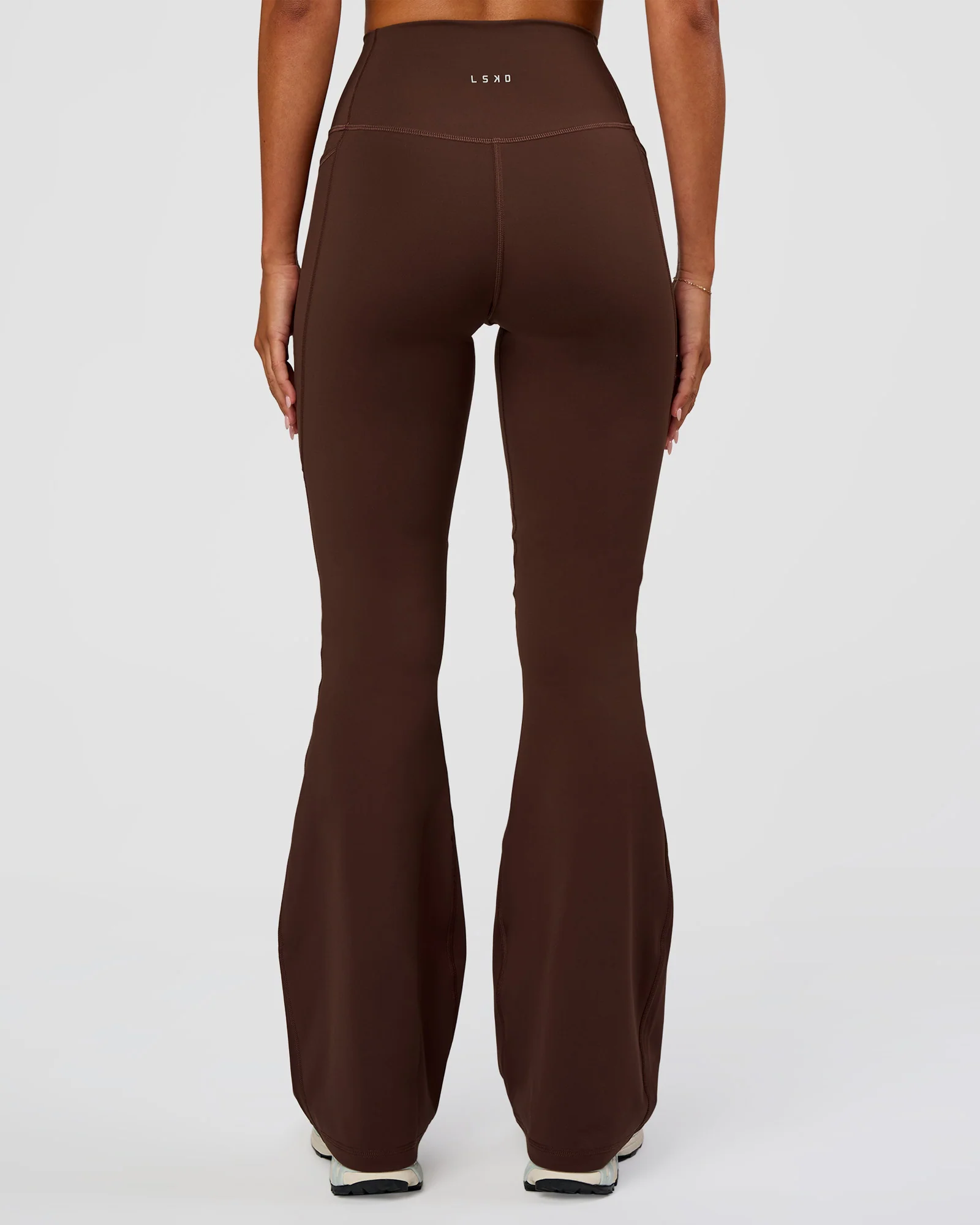 Fusion Ultra High-Rise Flared Legging Pockets - Hot Chocolate - Image 4