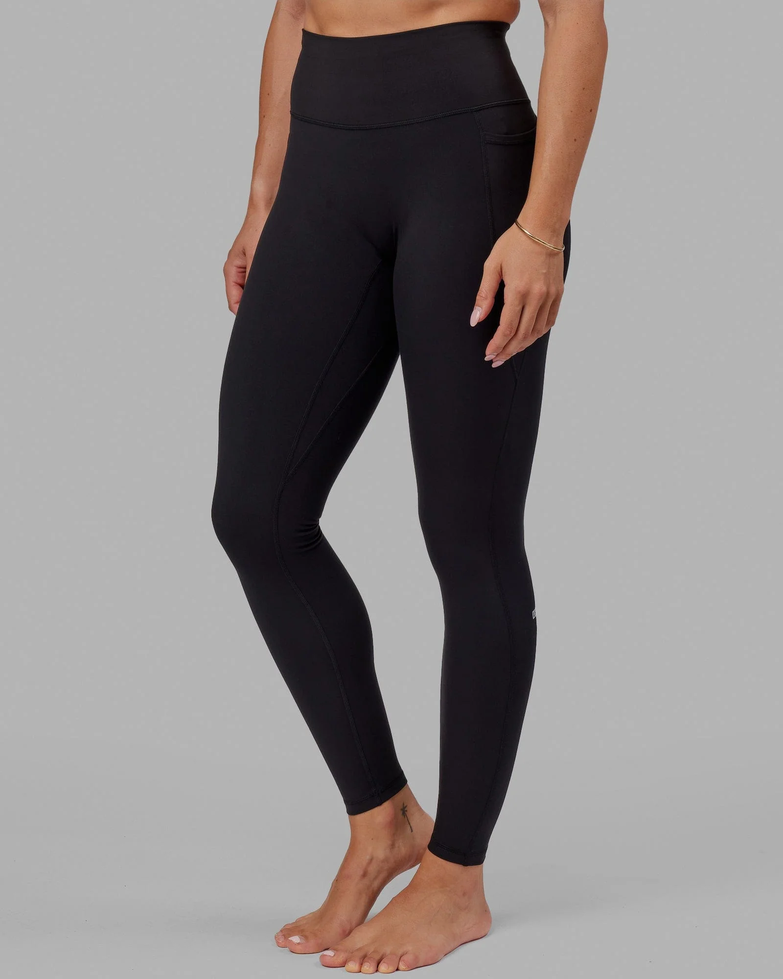 Fusion Ultra High-Rise Tall Legging Pockets - Black - Image 2