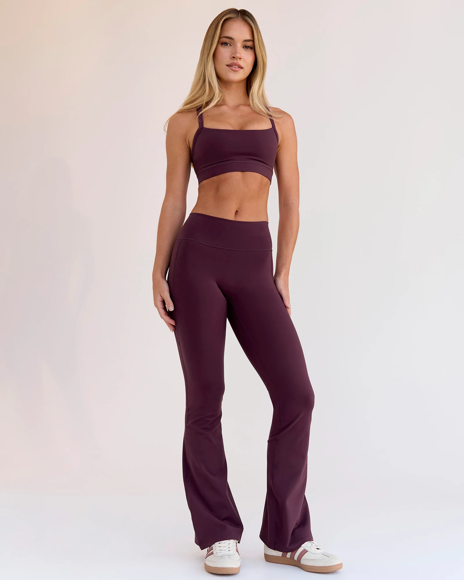 Fusion V-Contour High-Rise Flared Petite Legging Pockets - Cherry Lacquer - Image 4