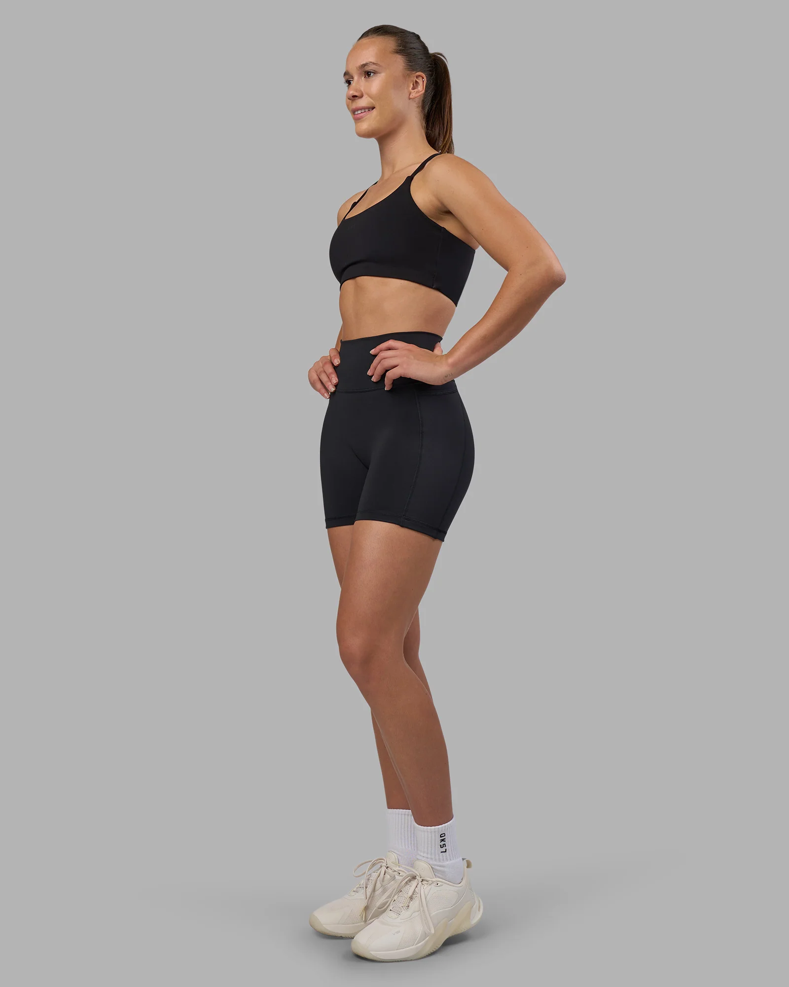 Fusion V-Contour Ultra High-Rise 4" Short Pockets - Black - Image 3