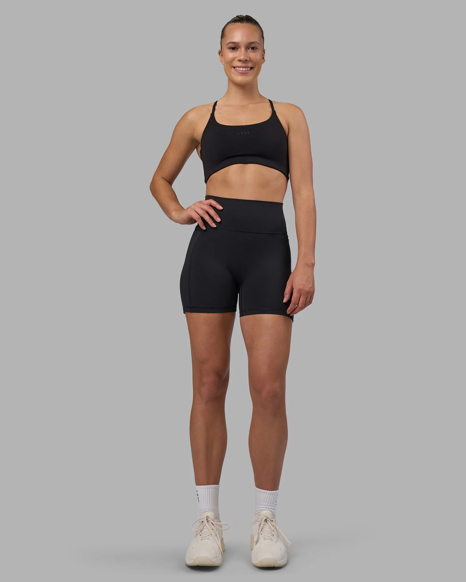 Fusion V-Contour Ultra High-Rise 4" Short Pockets - Black - Image 5