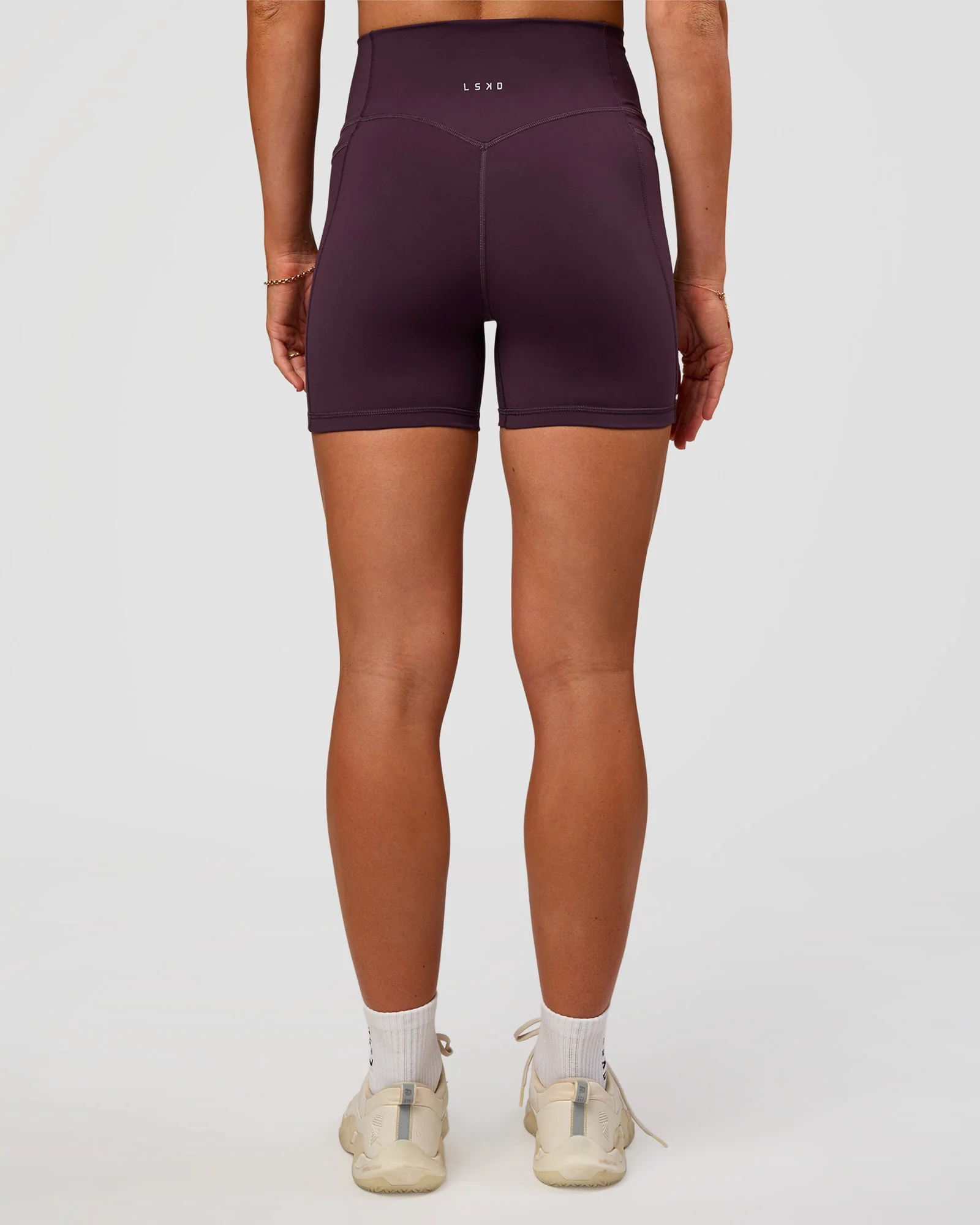 Fusion V-Contour Ultra High-Rise 4" Short Pockets - Midnight Plum - Image 5