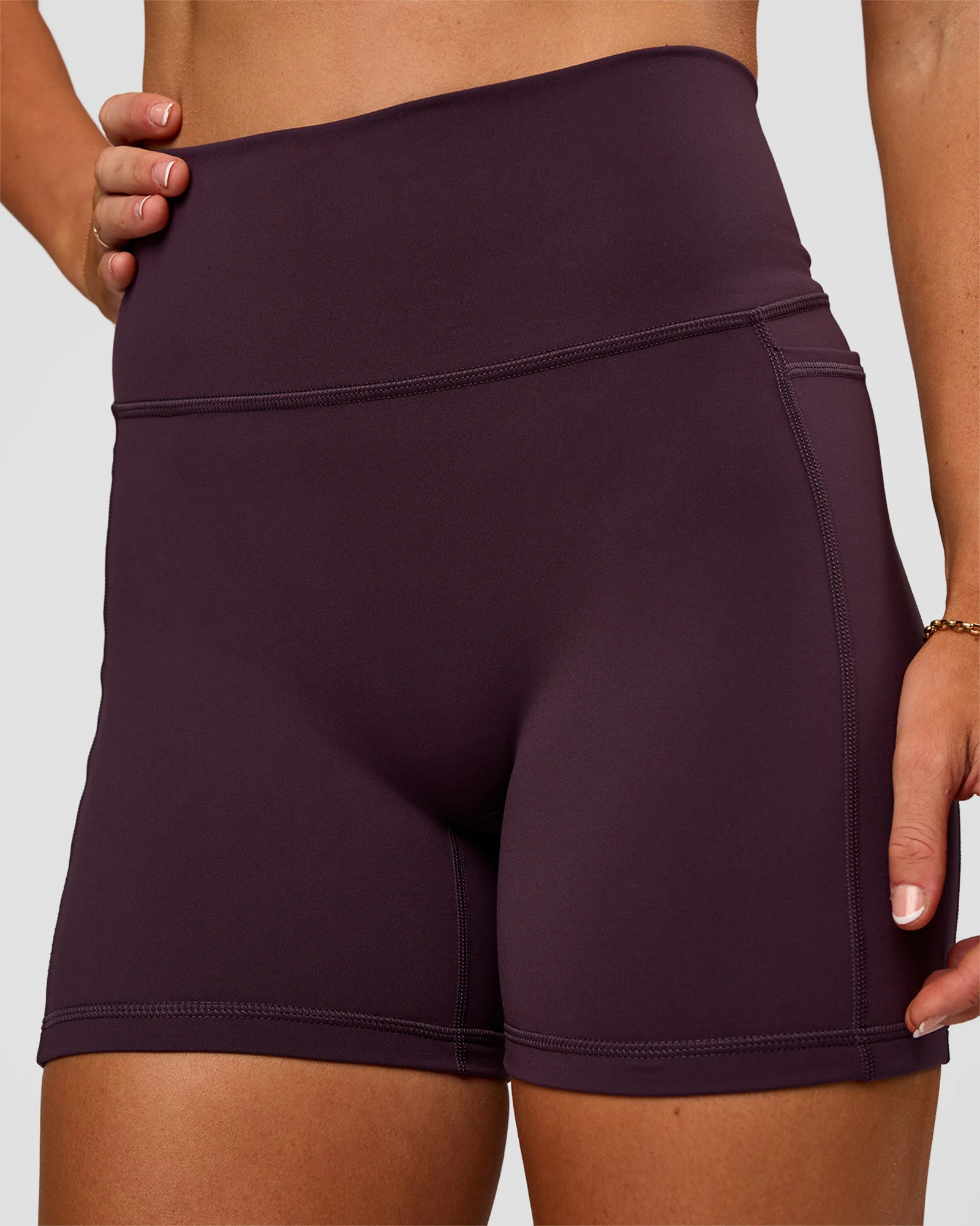 Fusion V-Contour Ultra High-Rise 4" Short Pockets - Midnight Plum - Image 7