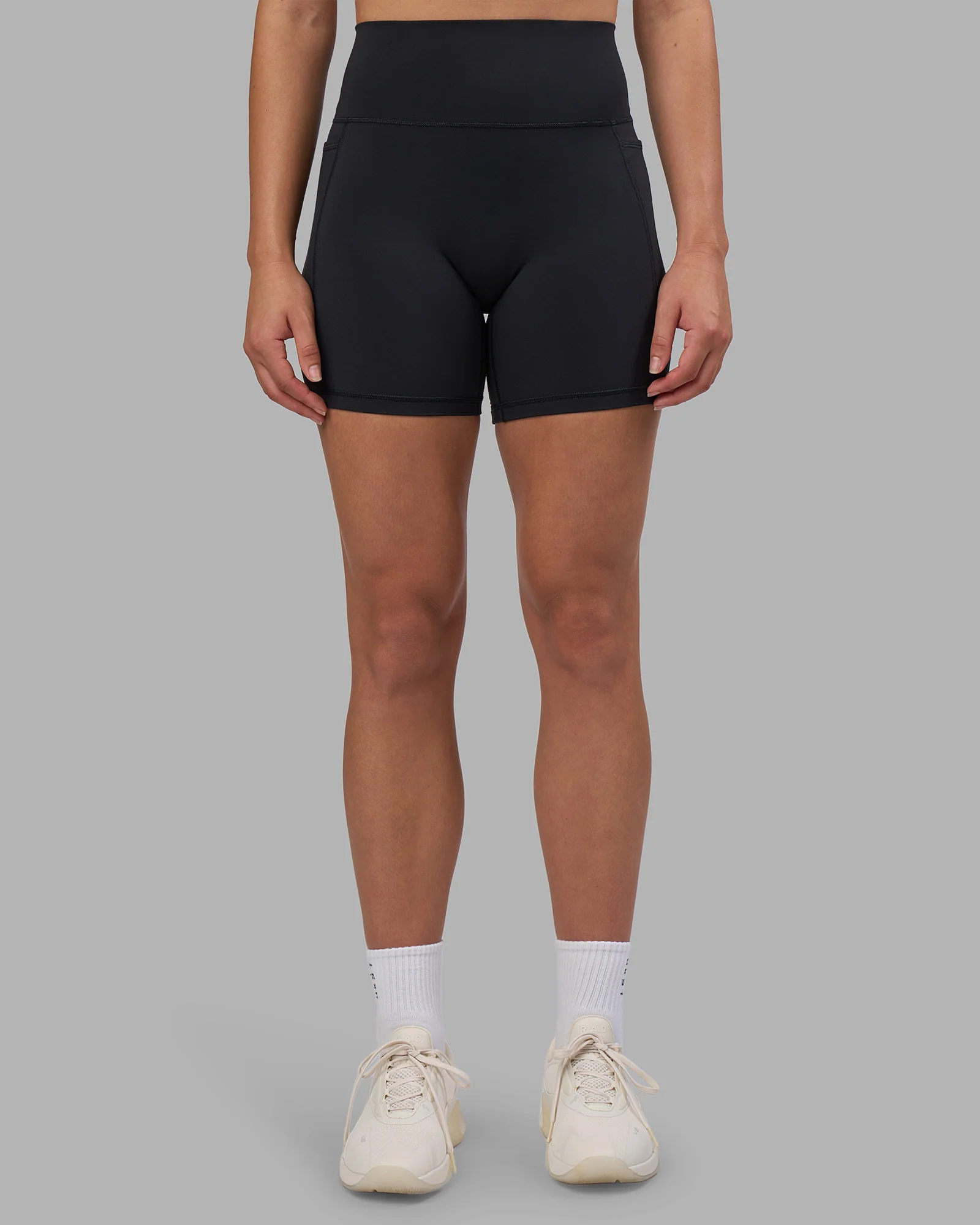 Fusion V-Contour Ultra High-Rise 6" Short Pockets - Black - Image 8