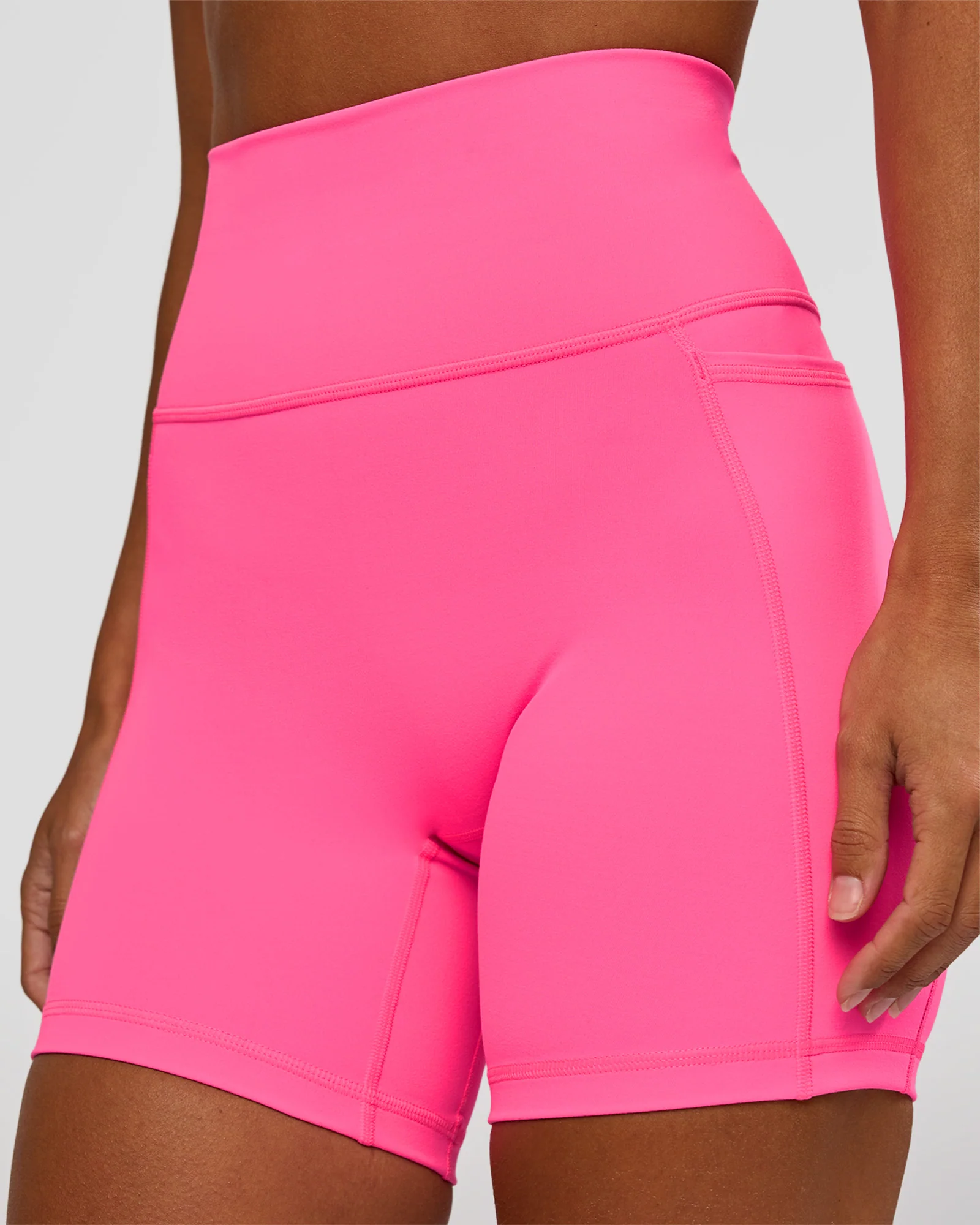 Fusion V-Contour Ultra High-Rise 6" Short Pockets - Sugar Plum - Image 6