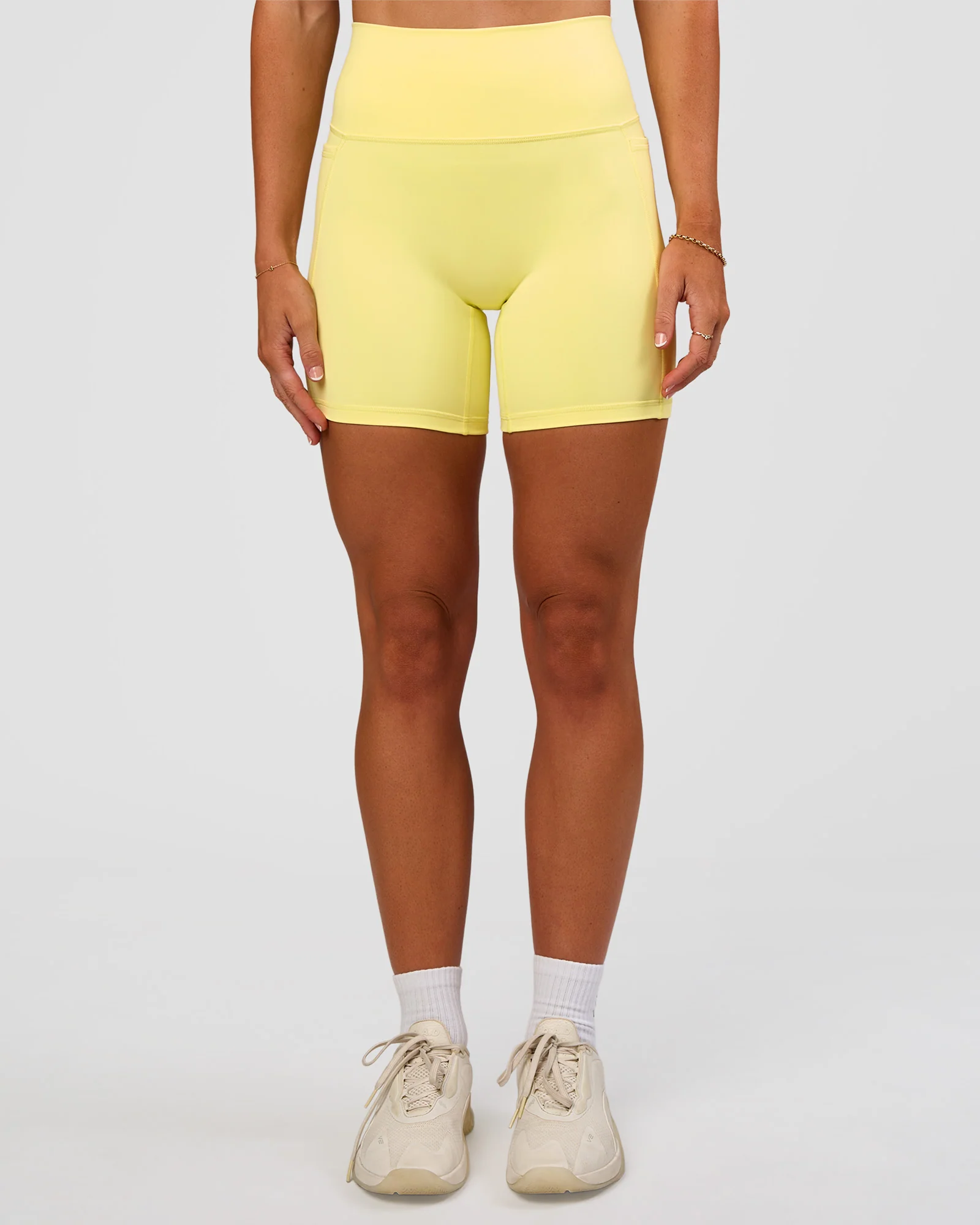Fusion V-Contour Ultra High-Rise 6" Short Pockets - Yellow Fizz - Image 7