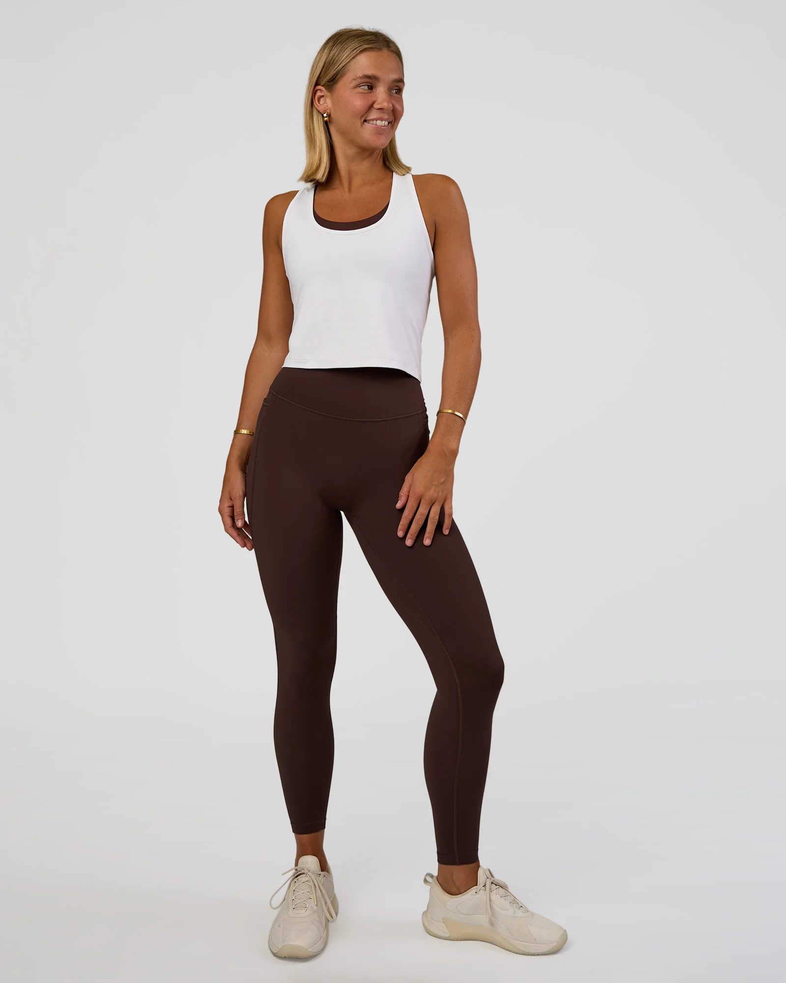 Fusion V-Contour Ultra High-Rise Full Length Legging Pockets - Hot Chocolate - Image 5