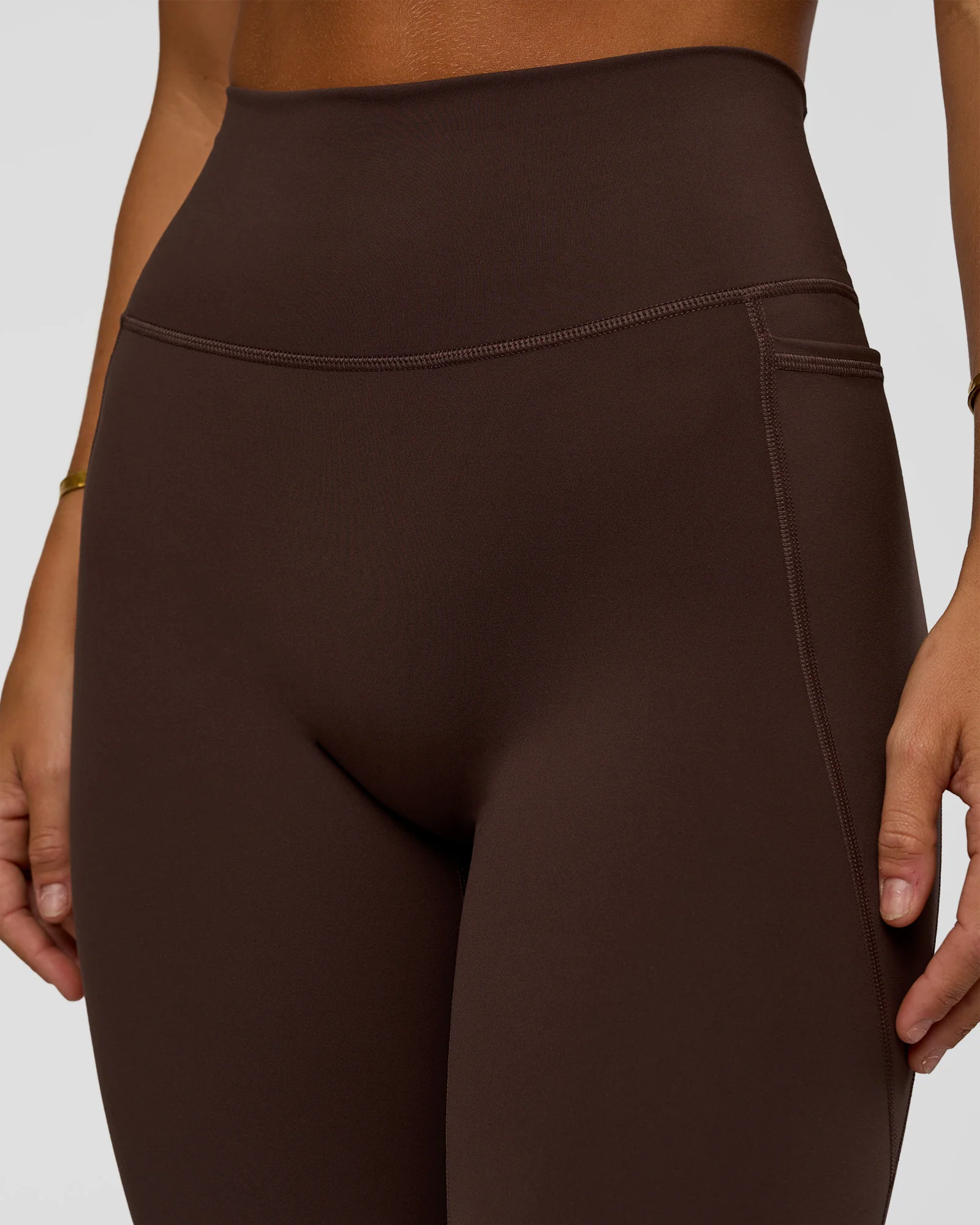 Fusion V-Contour Ultra High-Rise Full Length Legging Pockets - Hot Chocolate - Image 6