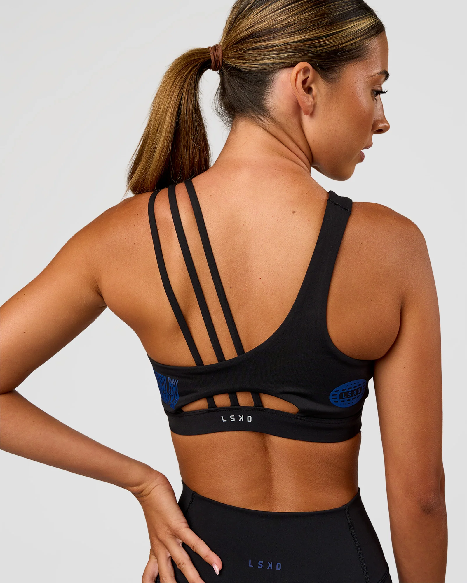 Galvanise Hype Graphic Sports Bra 2.0 - Black-Electric Indigo - Image 2