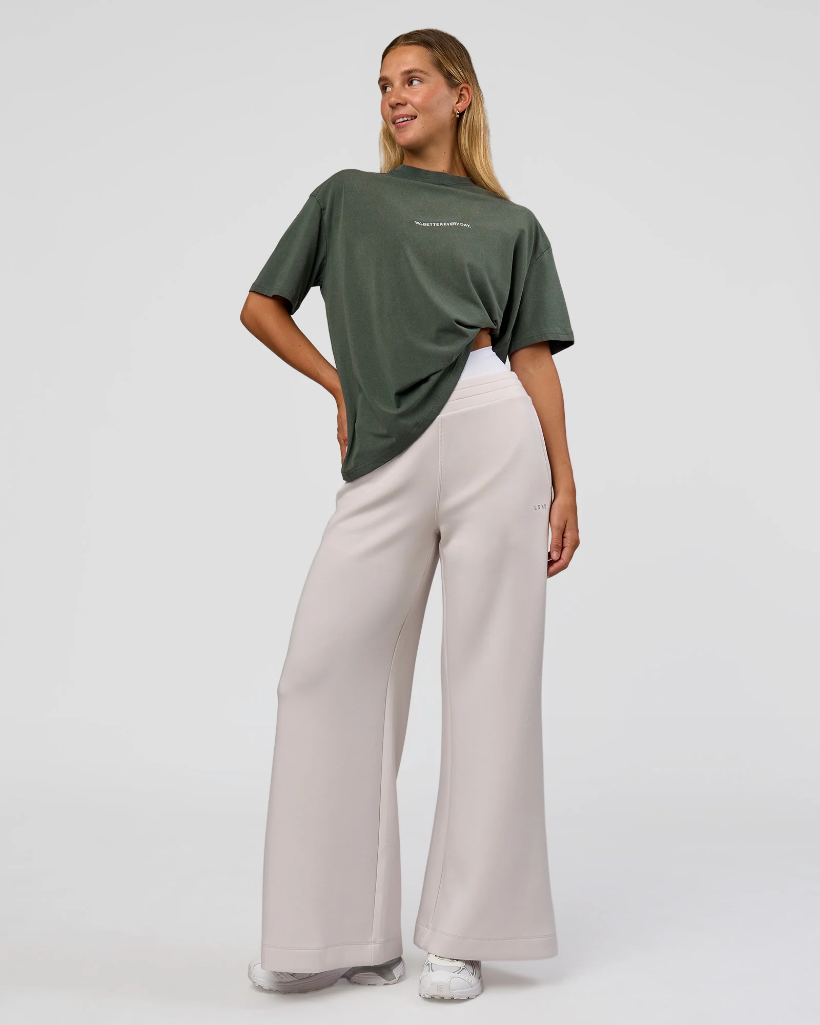 Go-To 1% Better Every Day FLXCotton Oversized Tee - Carbon Green Washed-White - Image 7