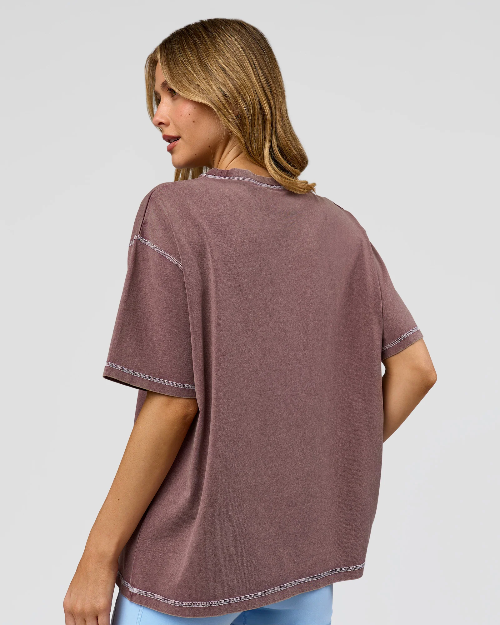 Go-To Contrast Oversized Heavyweight FLXCotton Tee - Cocoa Powder Washed-White - Image 3