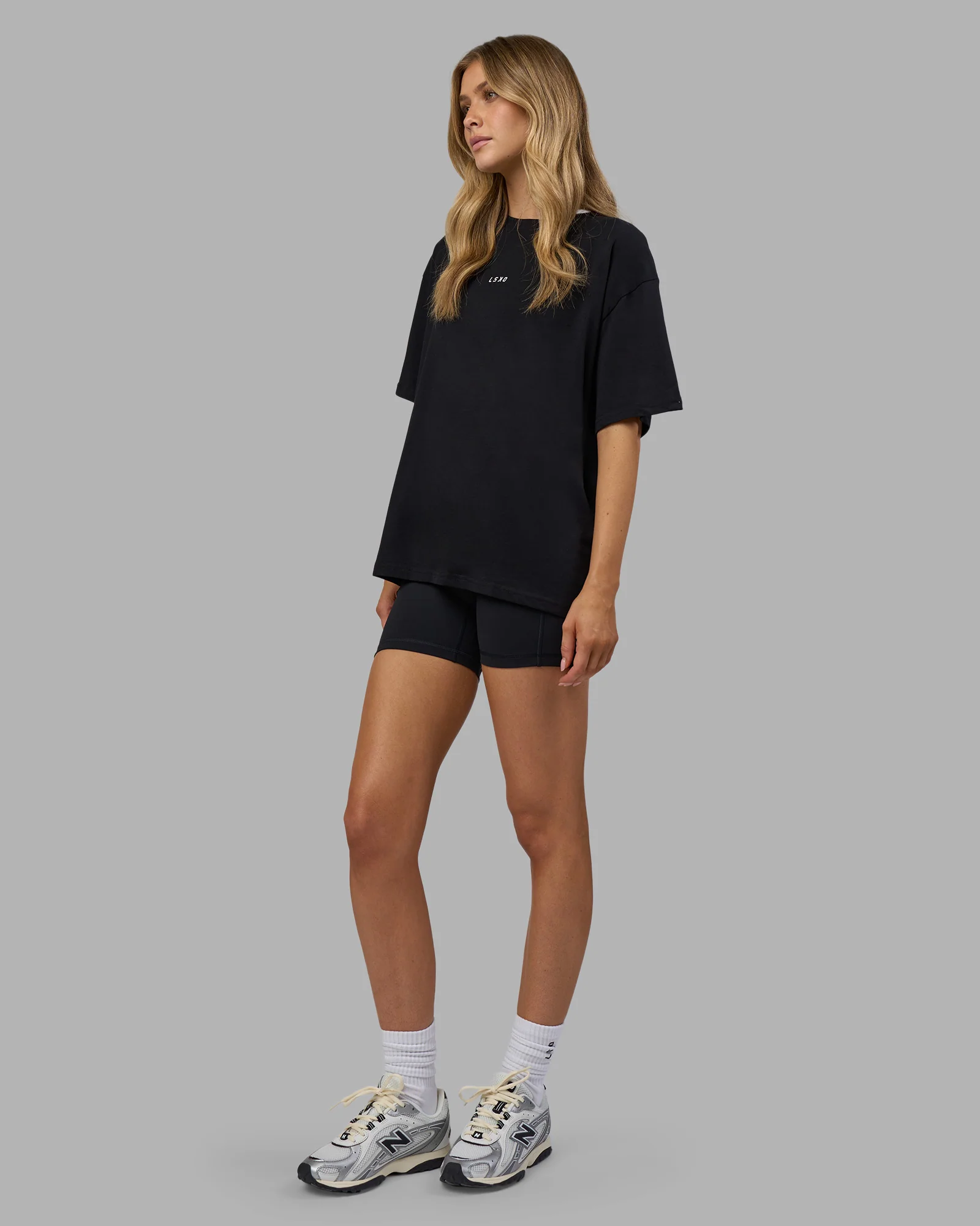 Go-To FLXCotton Oversized Tee - Black-White - Image 5