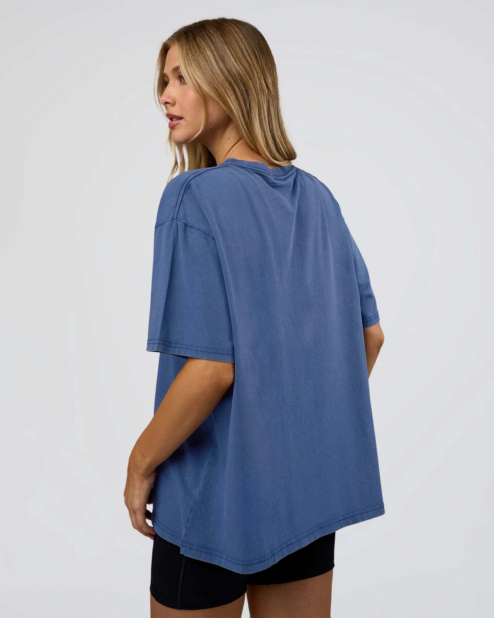 Go-To FLXCotton Oversized Tee - Midnight Blue Washed-White - Image 3