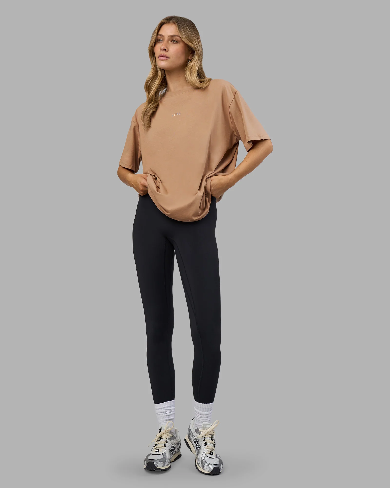 Go-To FLXCotton Oversized Tee - Warm Smoke-White - Image 3