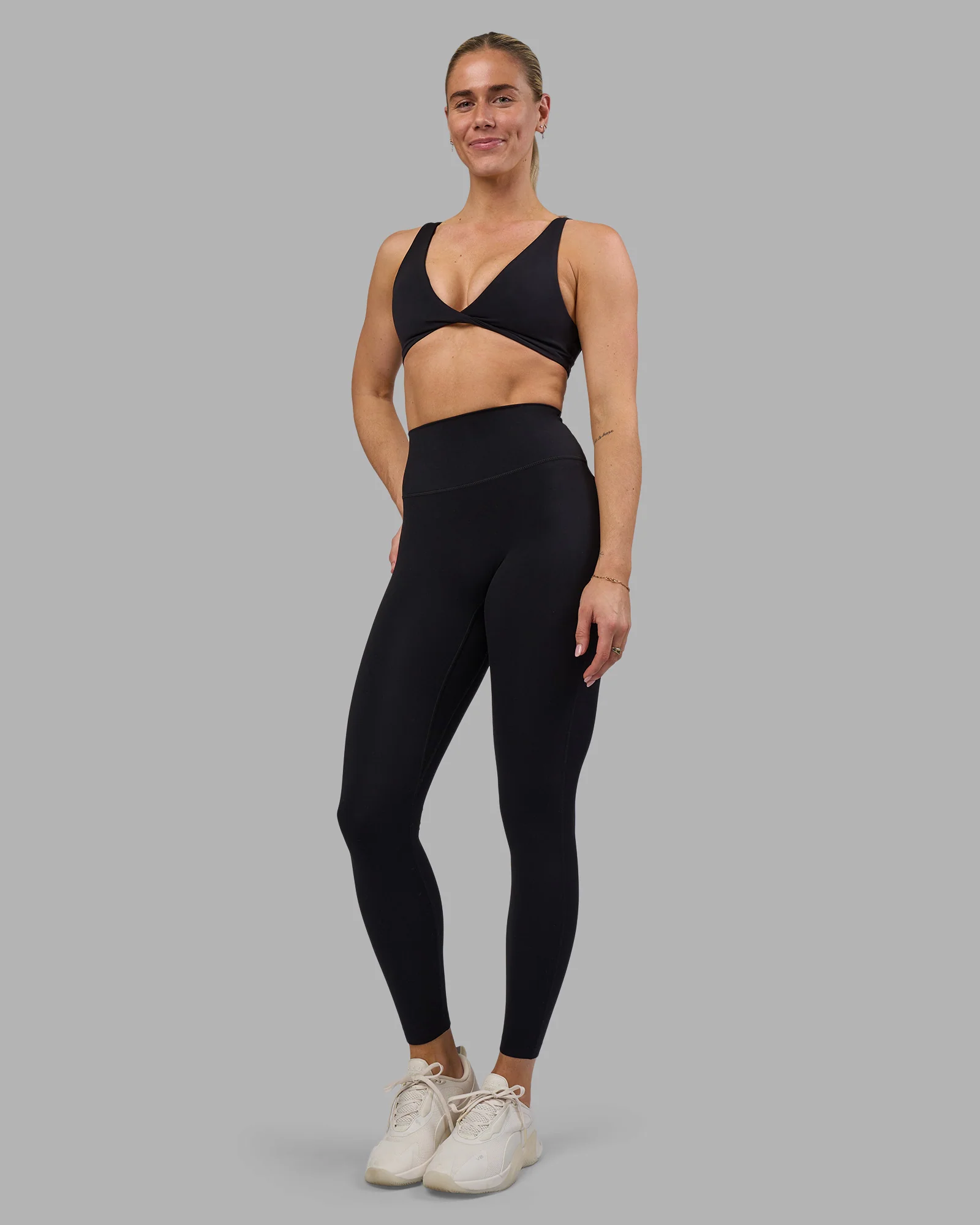 Impulse Reversible Sports Bra - Black - Image 4