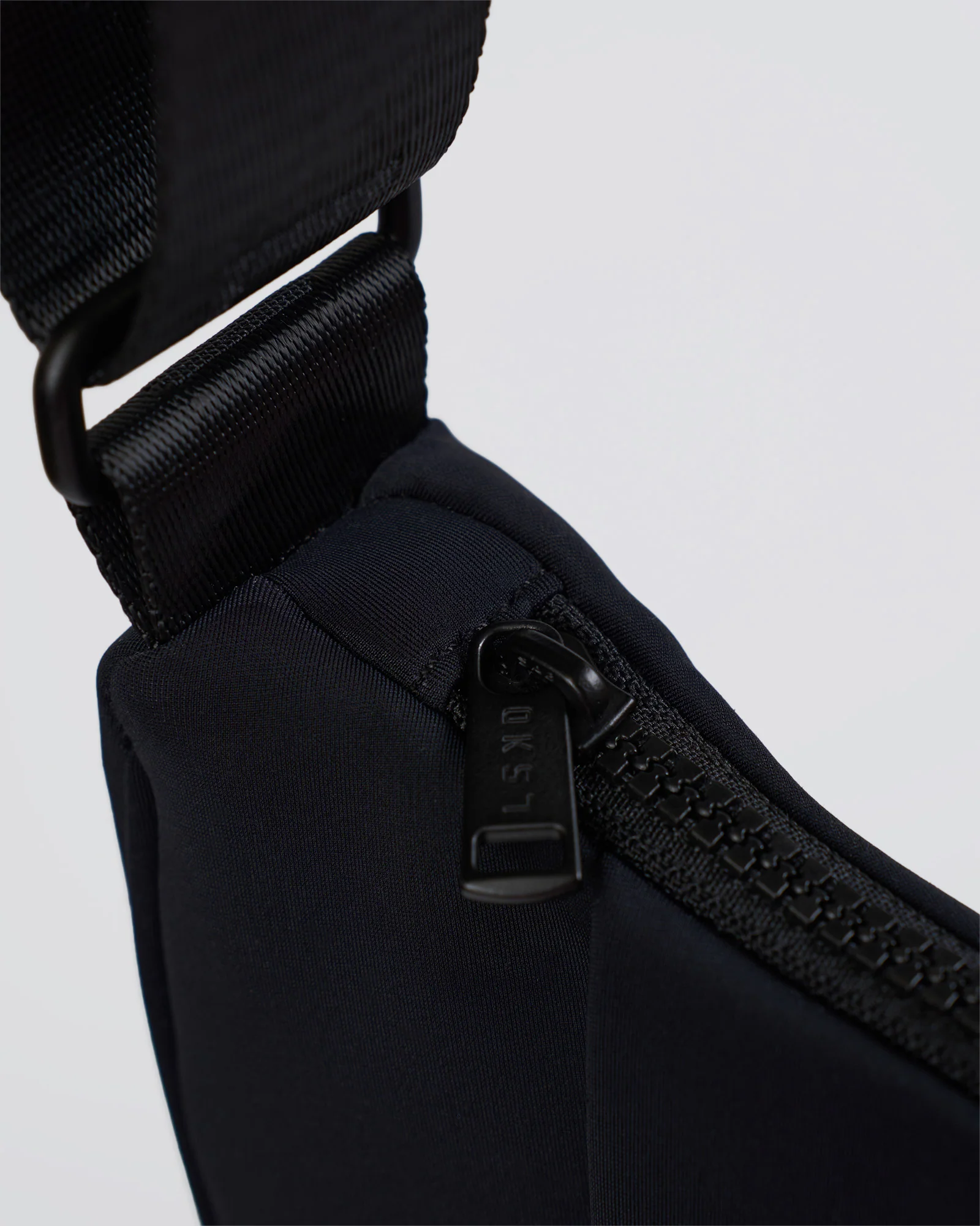 Infinite Shoulder Bag - Black - Image 3