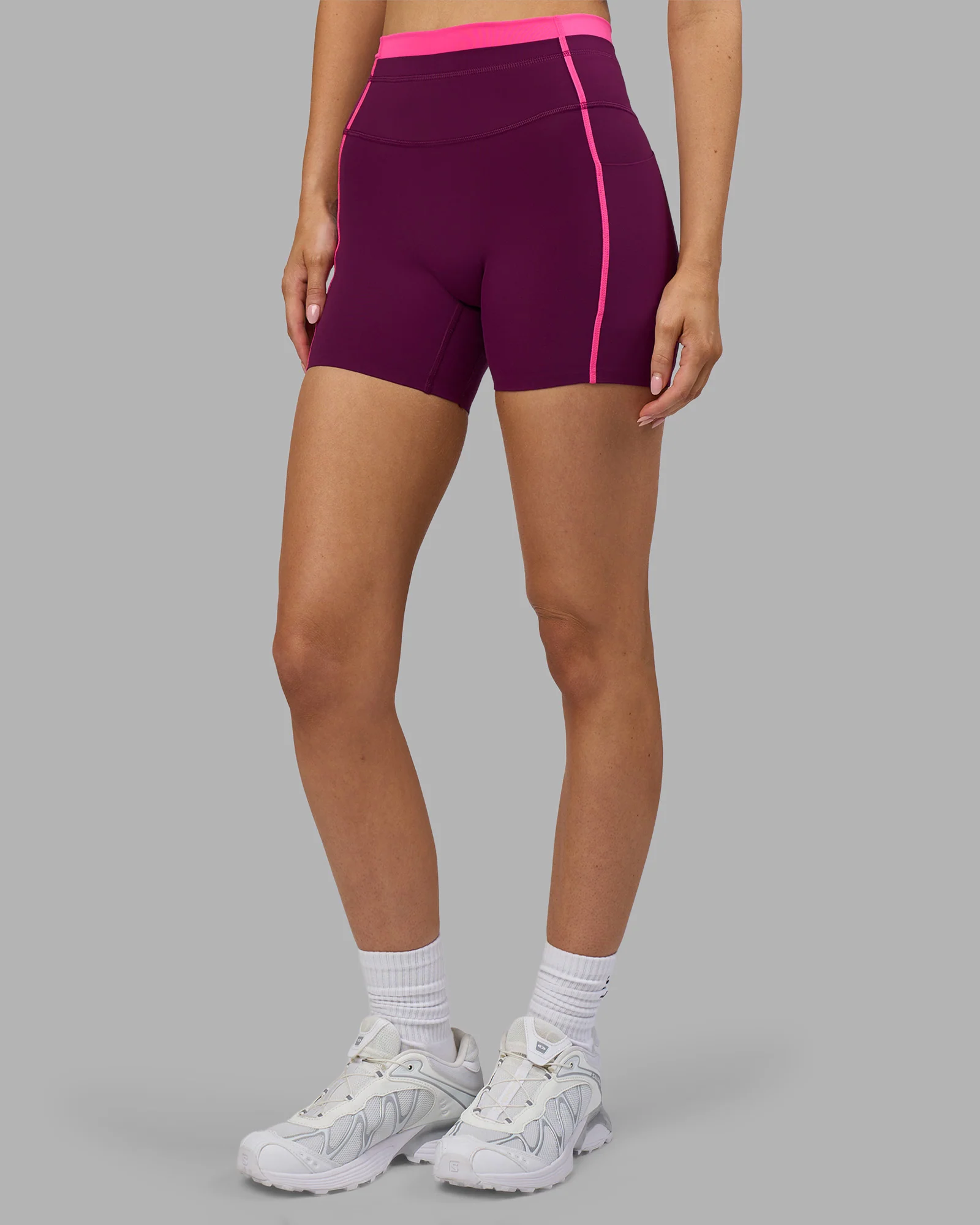 Liberate Contrast High-Rise 4" Short Pockets - Plum Caspia-Ultra Pink - Image 6