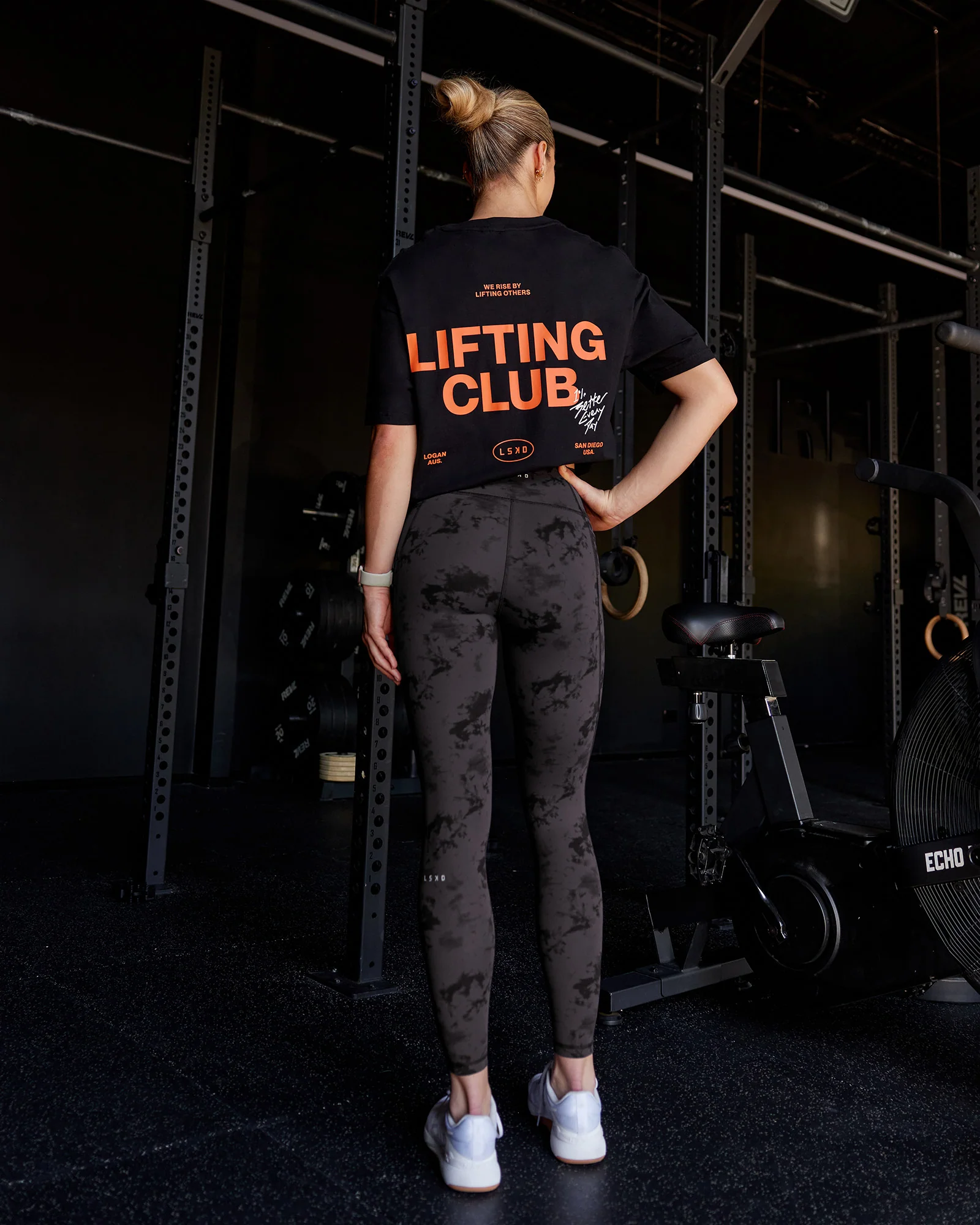 Lifting Club FLXCotton Tee Oversize - Black-Ultra Orange - Image 2