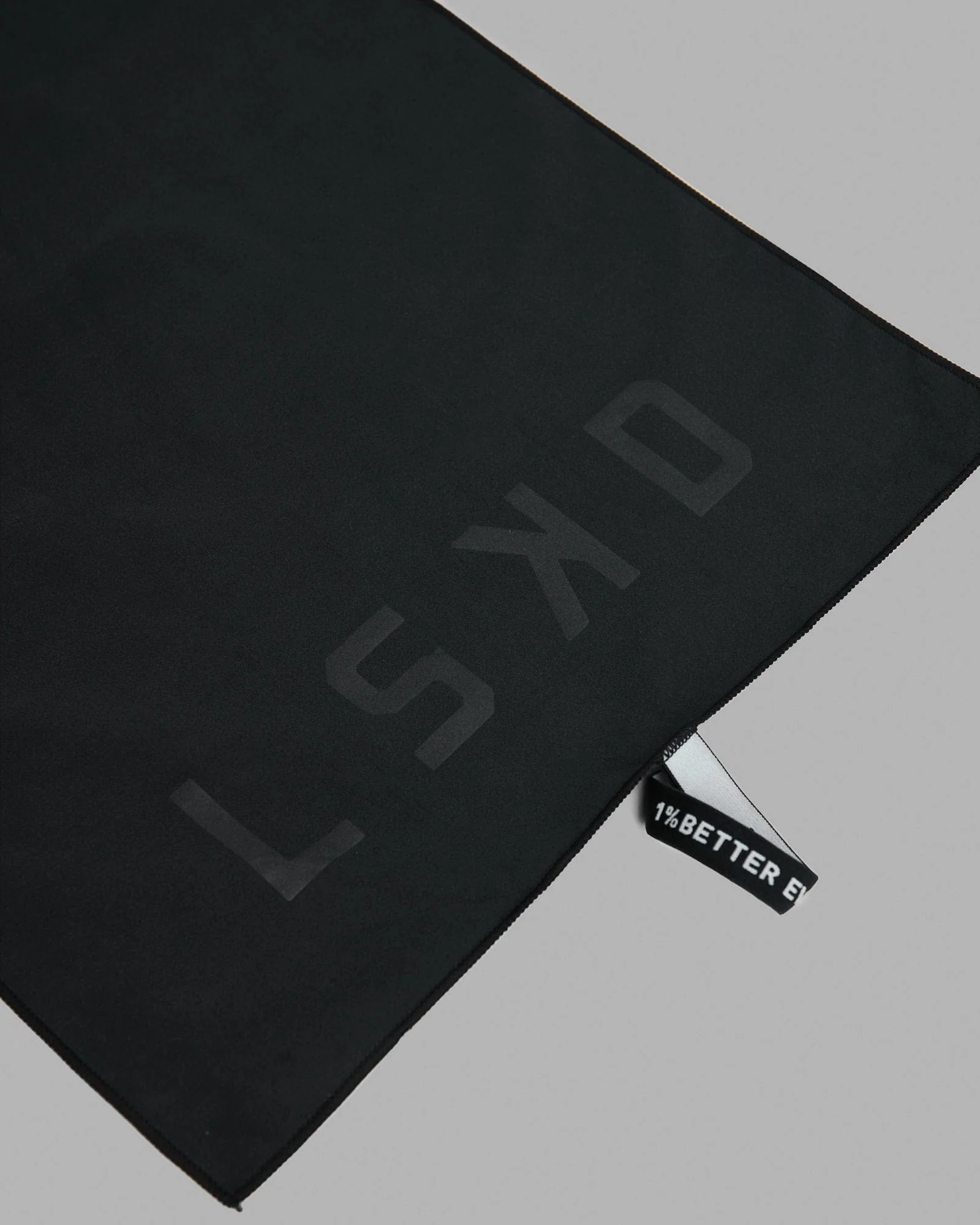 LSKD x Fitstop Lightweight Microfibre Towel 45x105cm - Black - Image 4