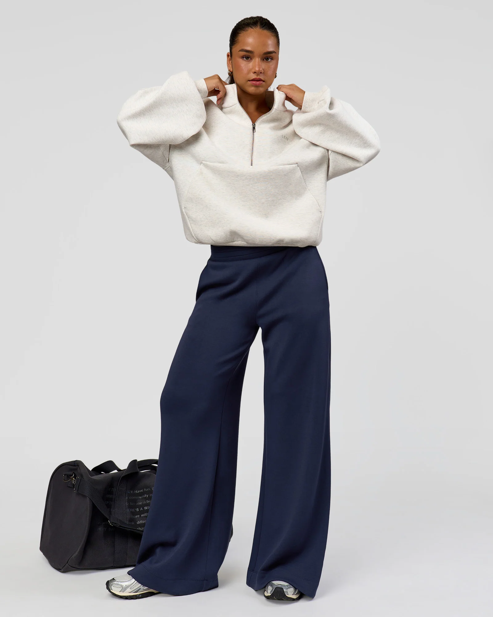 Luxe ZeroCrease Spacer Half Zip - Silver Marl - Image 7