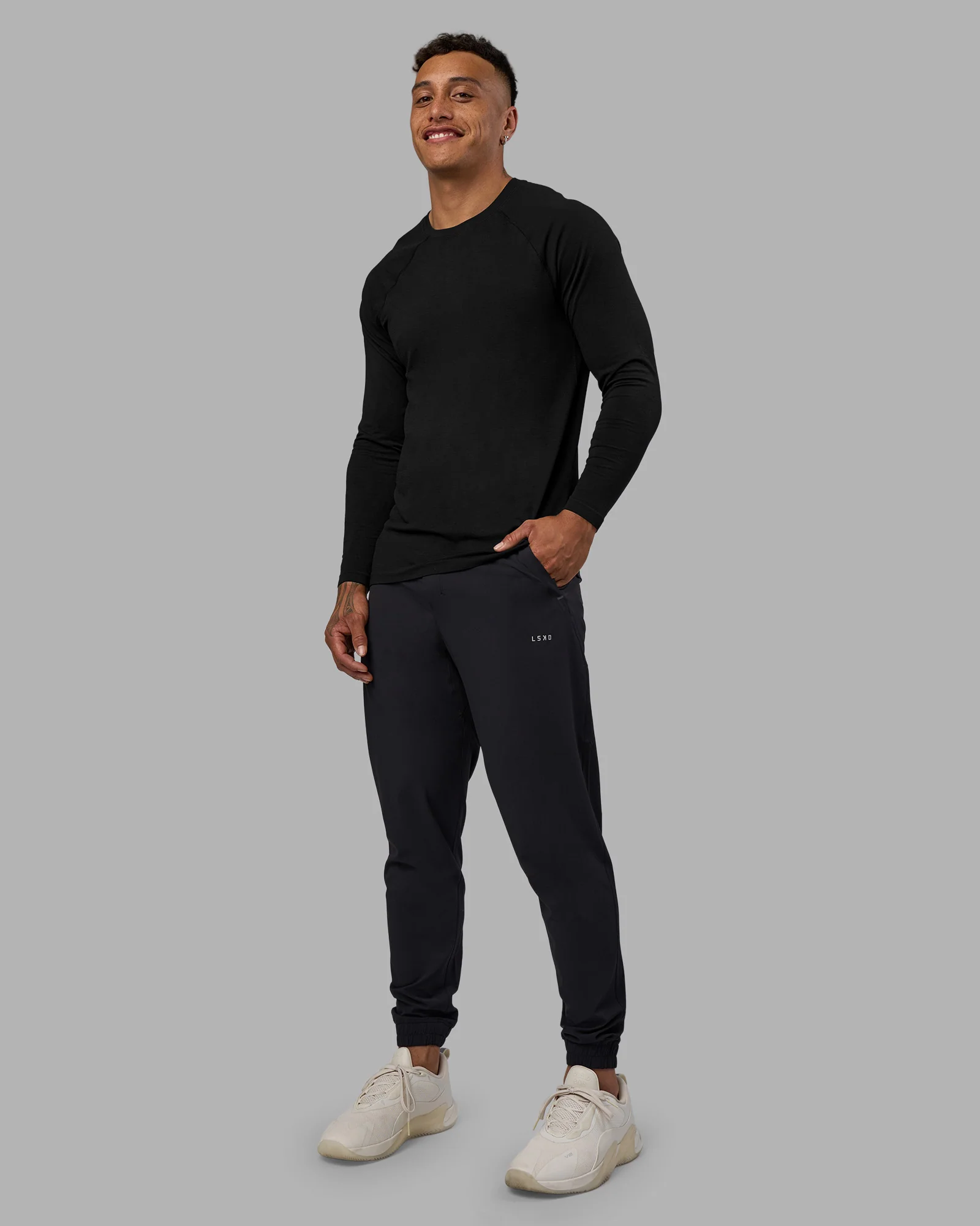 AeroFLX+ Seamless Long Sleeve Tee - Black Marl - Image 6