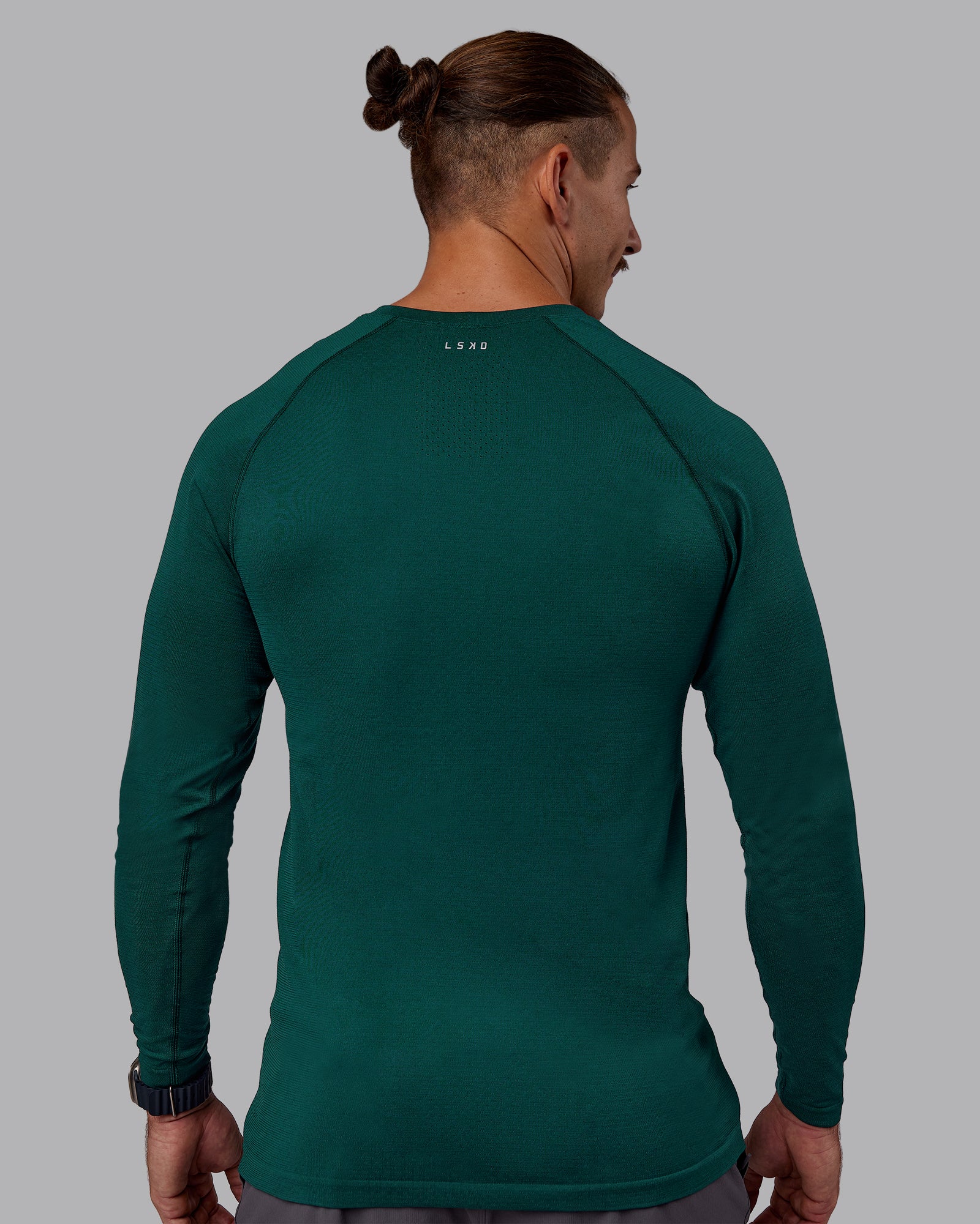 AeroFLX+ Seamless Long Sleeve Tee - Dark Moss/Dark Moss - Image 3