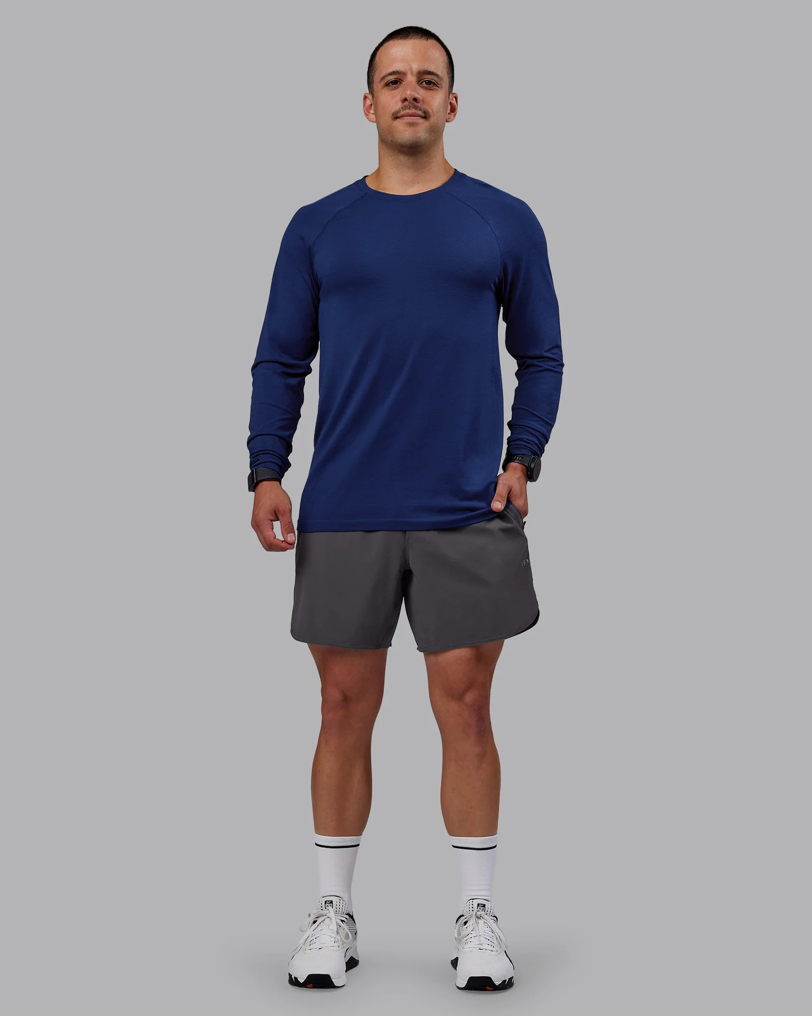 AeroFLX+ Seamless Long Sleeve Tee - Midnight Blue/Midnight Blue - Image 5