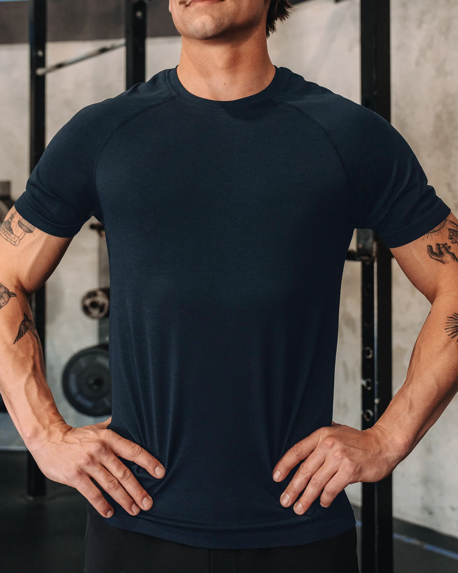 AeroFLX+ Seamless Tee - Navy/Navy - Image 5