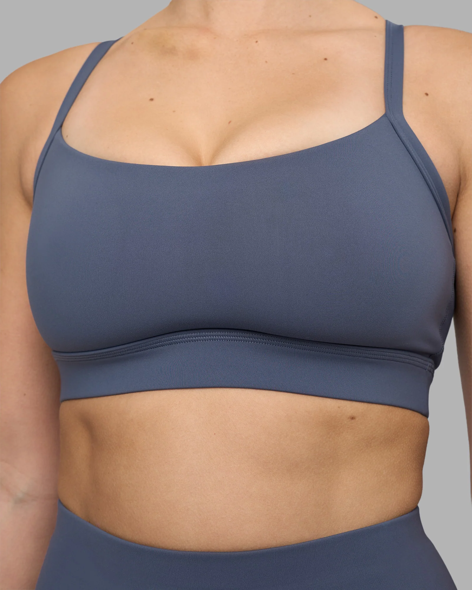 Momentum Sports Bra D/DD/E - Night Shadow - Image 4