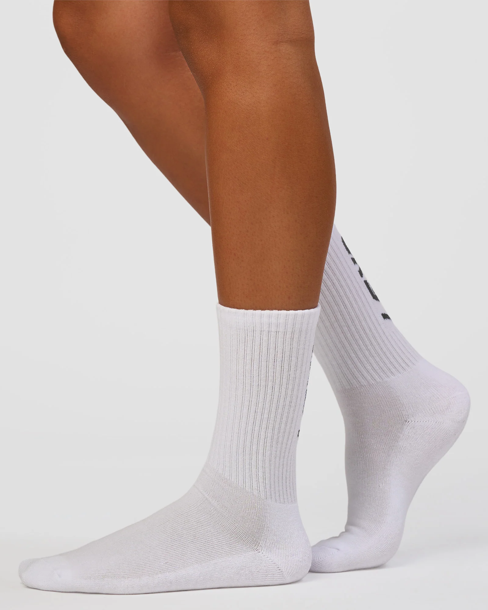 Move Crew Socks 3 Pack 2.0 - Dark Storm-Cocoa Powder-White - Image 3