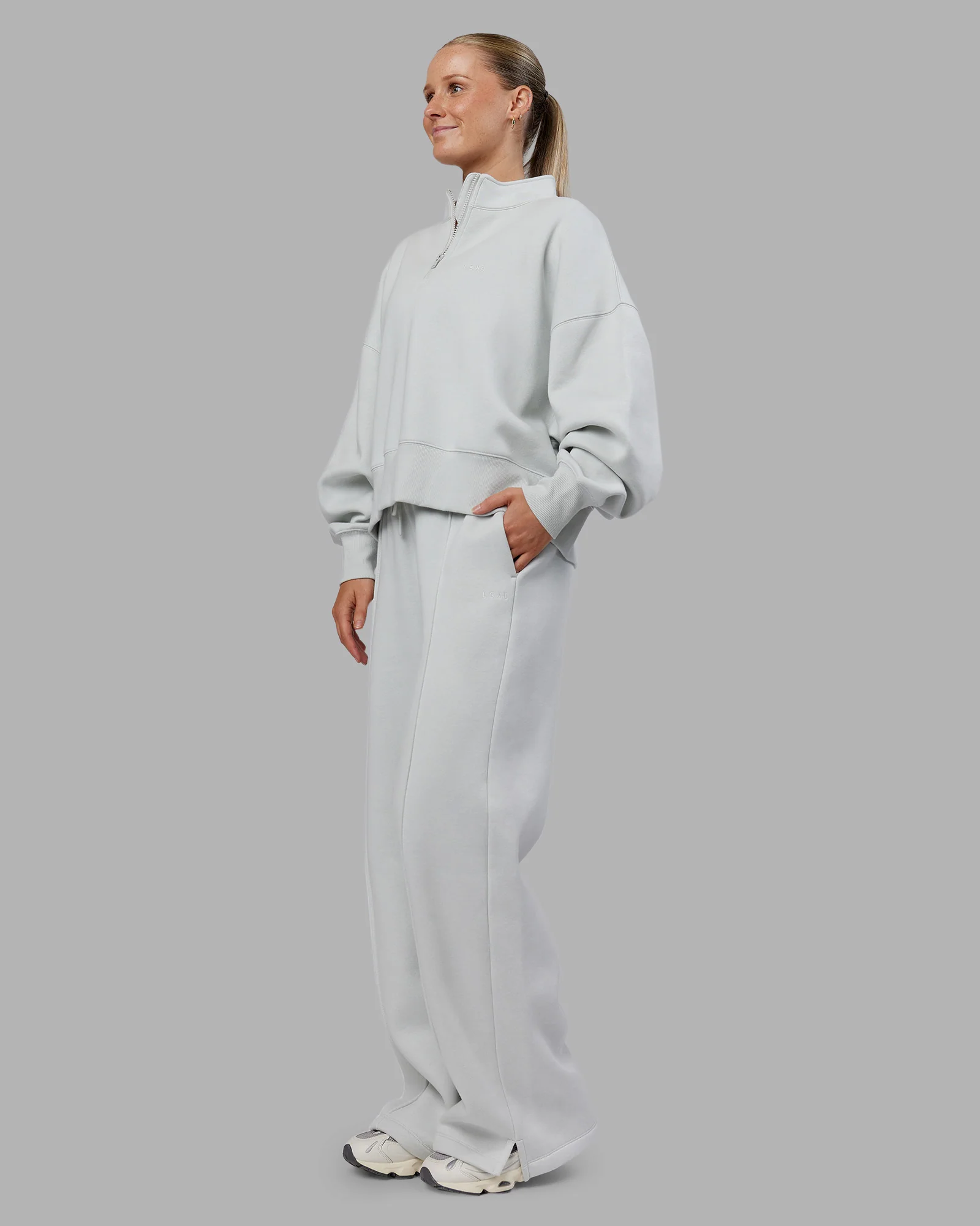 MVP 1/2 Zip Oversized Sweater - Digital Mist - Image 5