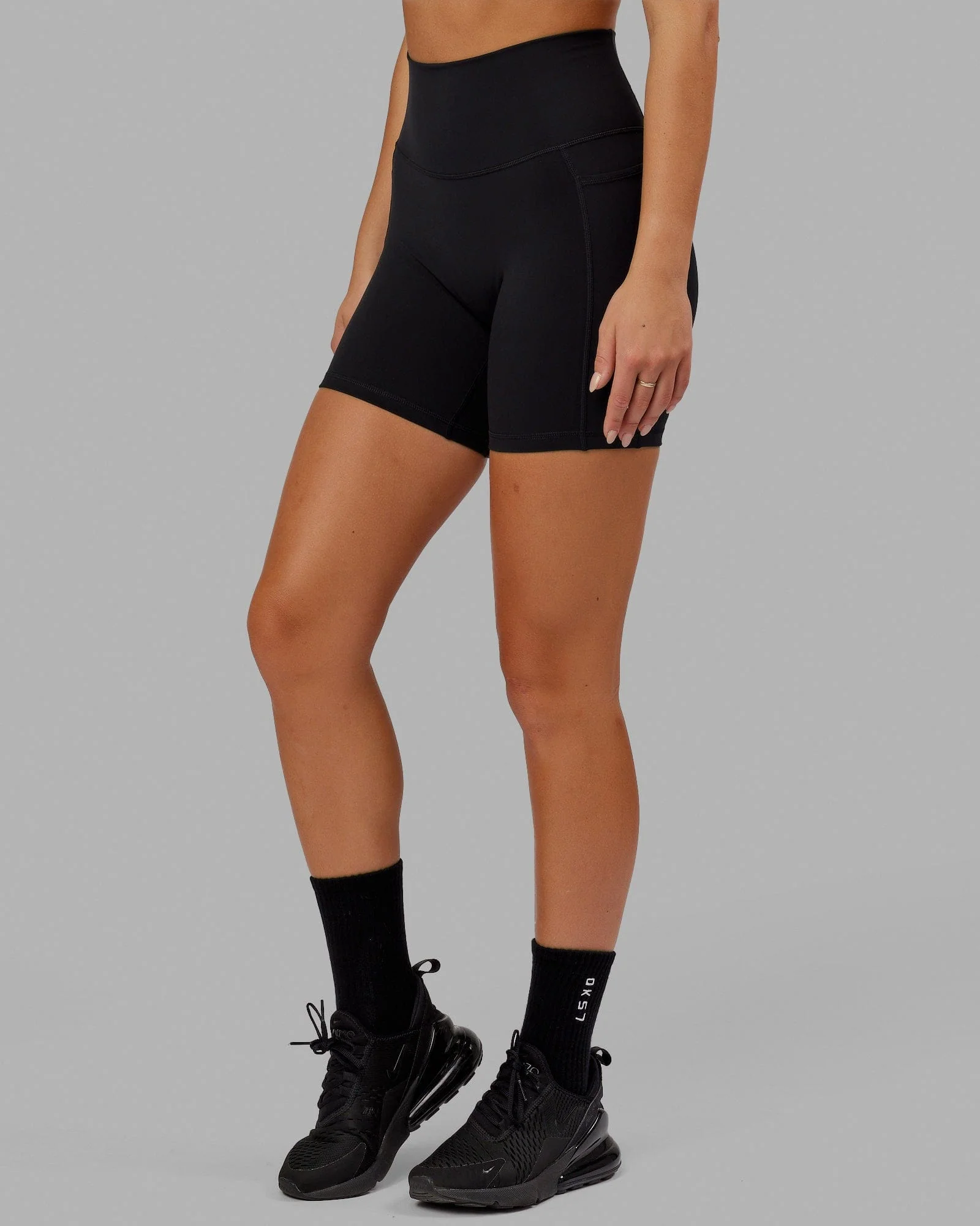 O.G. Fusion Ultra High-Rise 6" Short Pockets - Black - Image 6