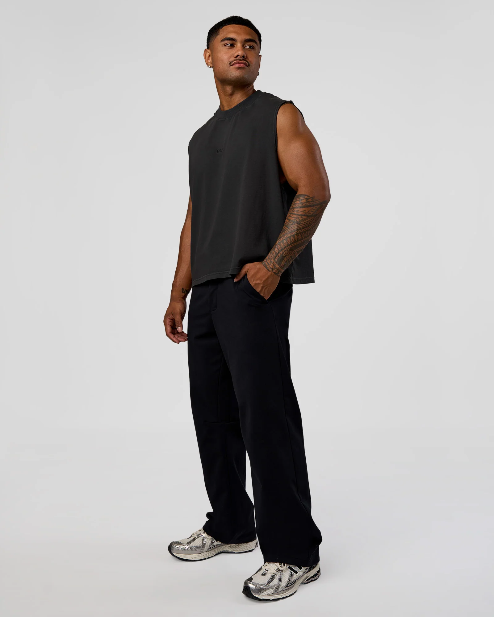 Oversized Heavyweight Boxed Tank - Washed Black - Image 2