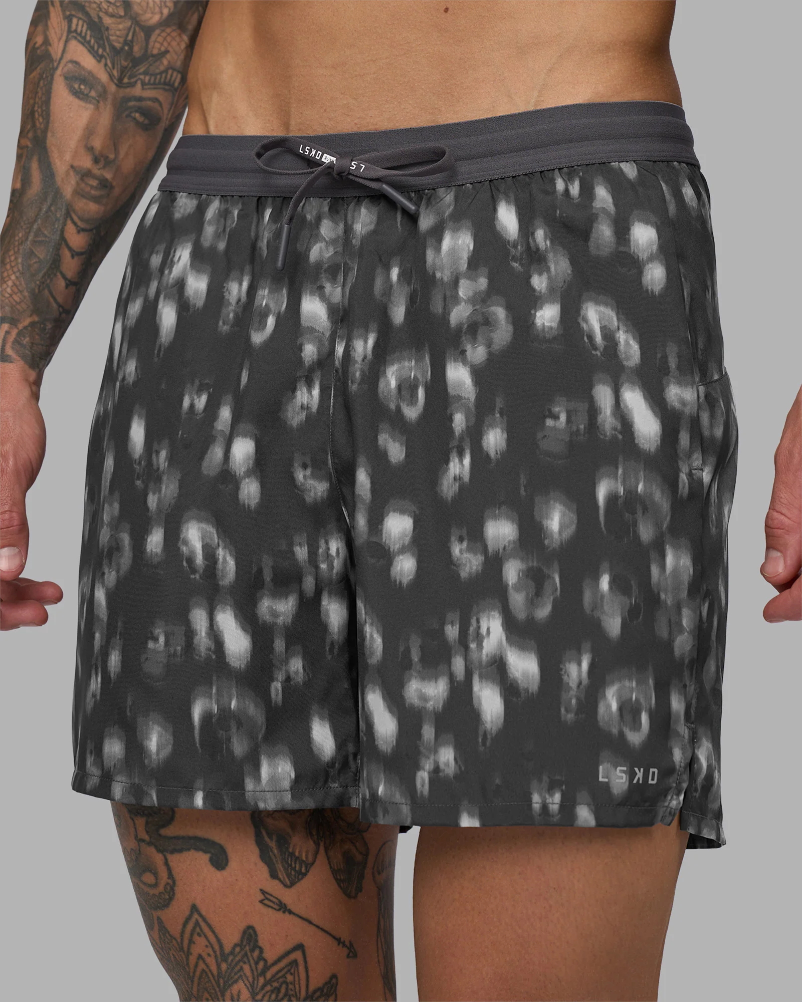 Pace 5" Lined Running Short - Markings Dark Storm Print - Image 7