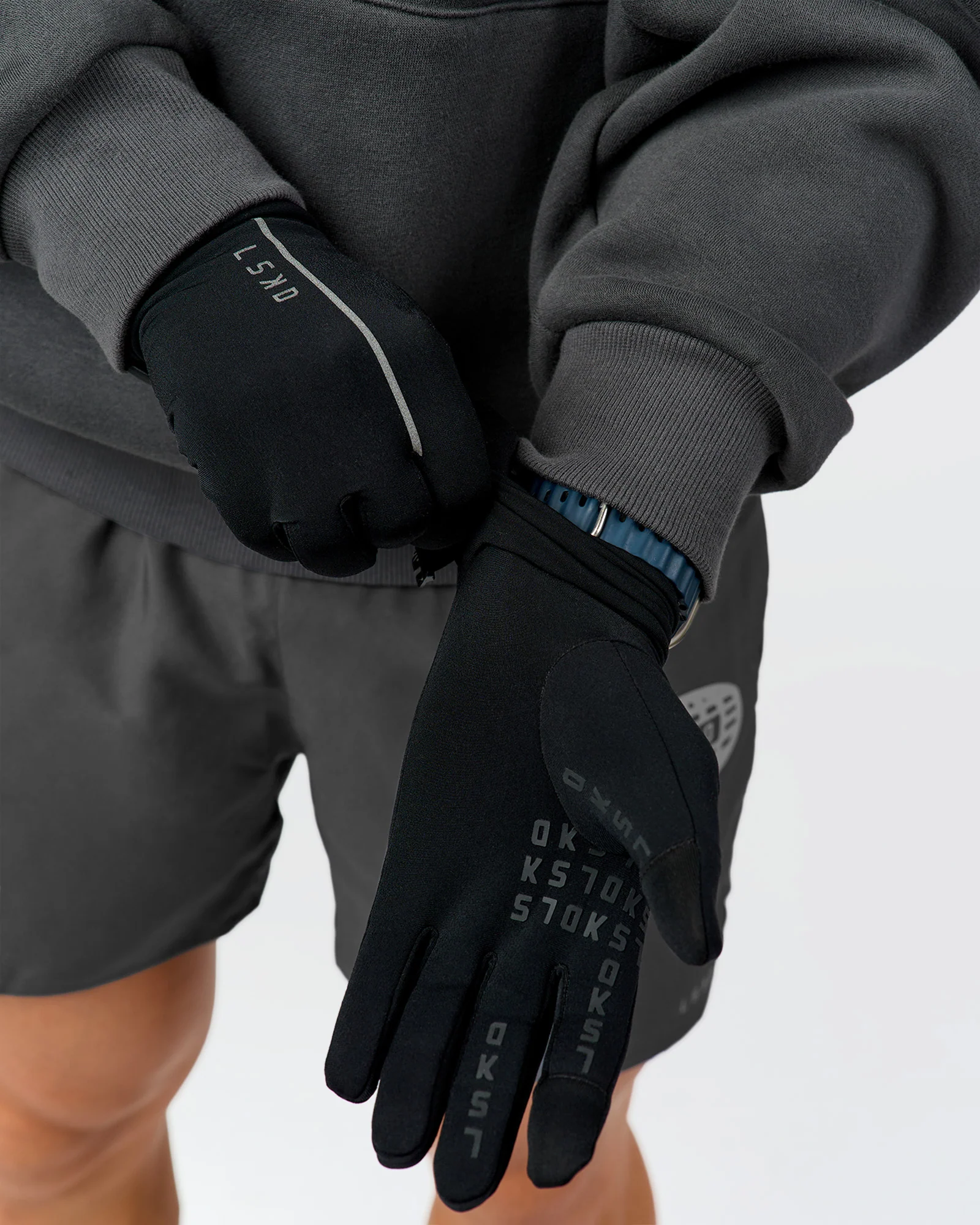 Pace Running Gloves - Black - Image 2