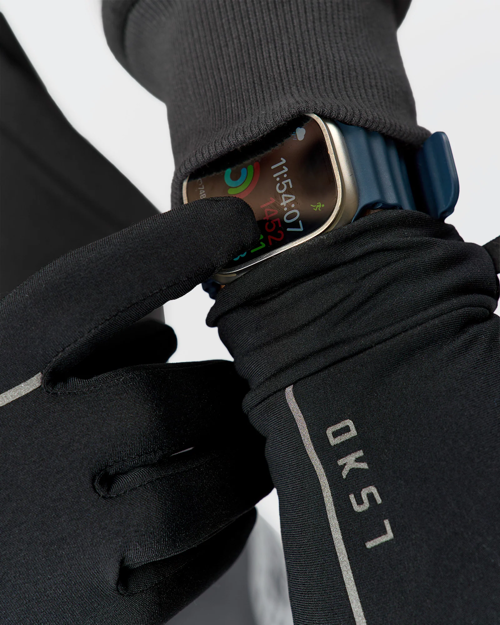 Pace Running Gloves - Black - Image 4