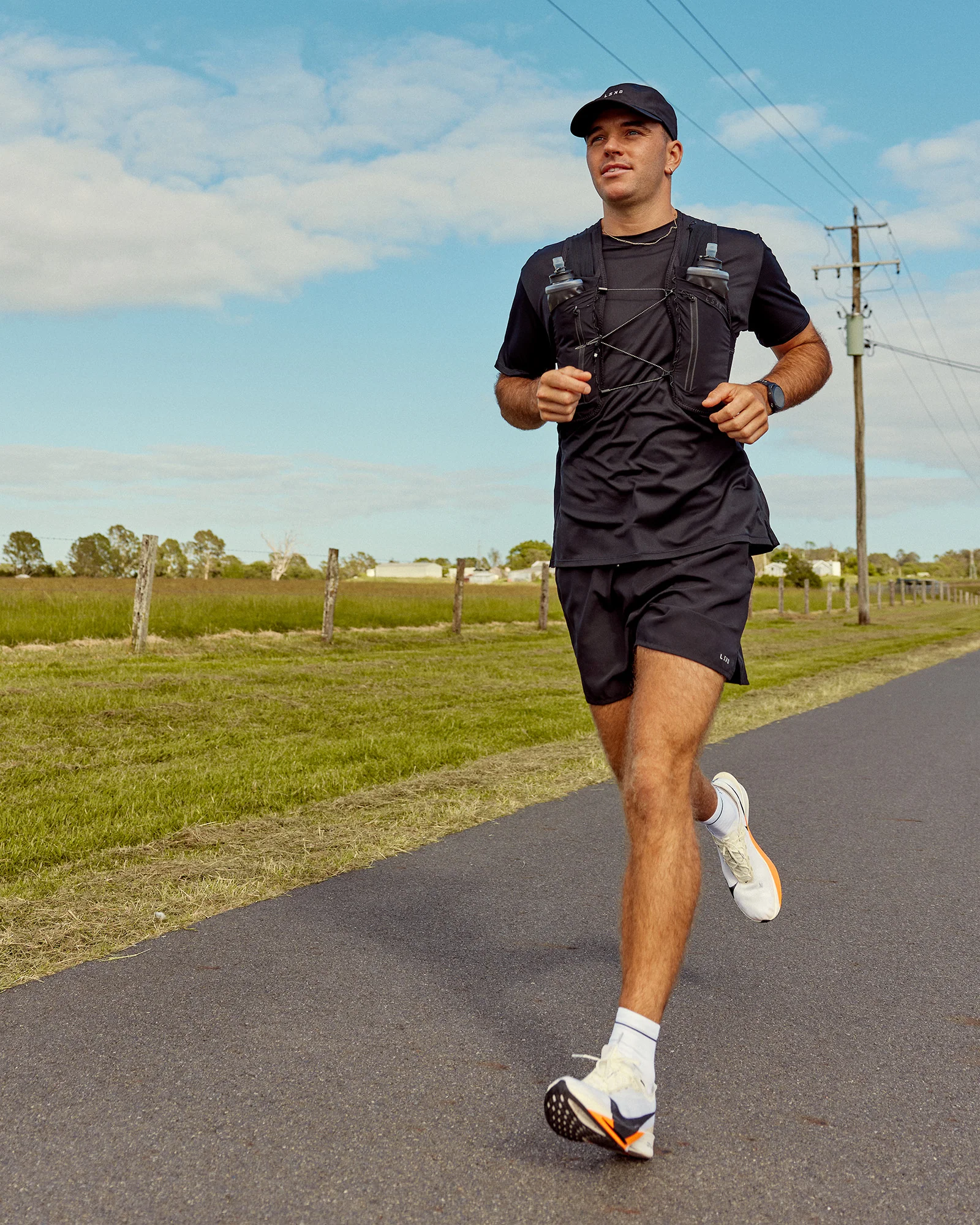 Pace Running Vest - Black-Reflective - Image 23