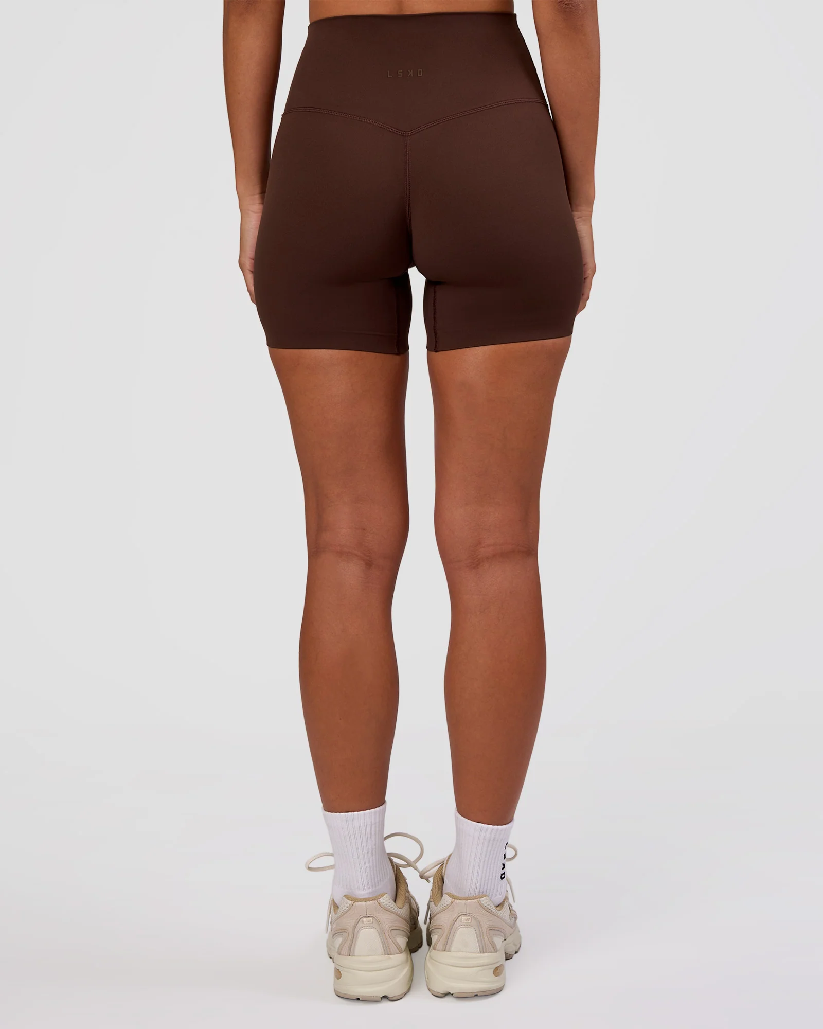 Peaches Elixir High-Rise 6” Short - Hot Chocolate - Image 7