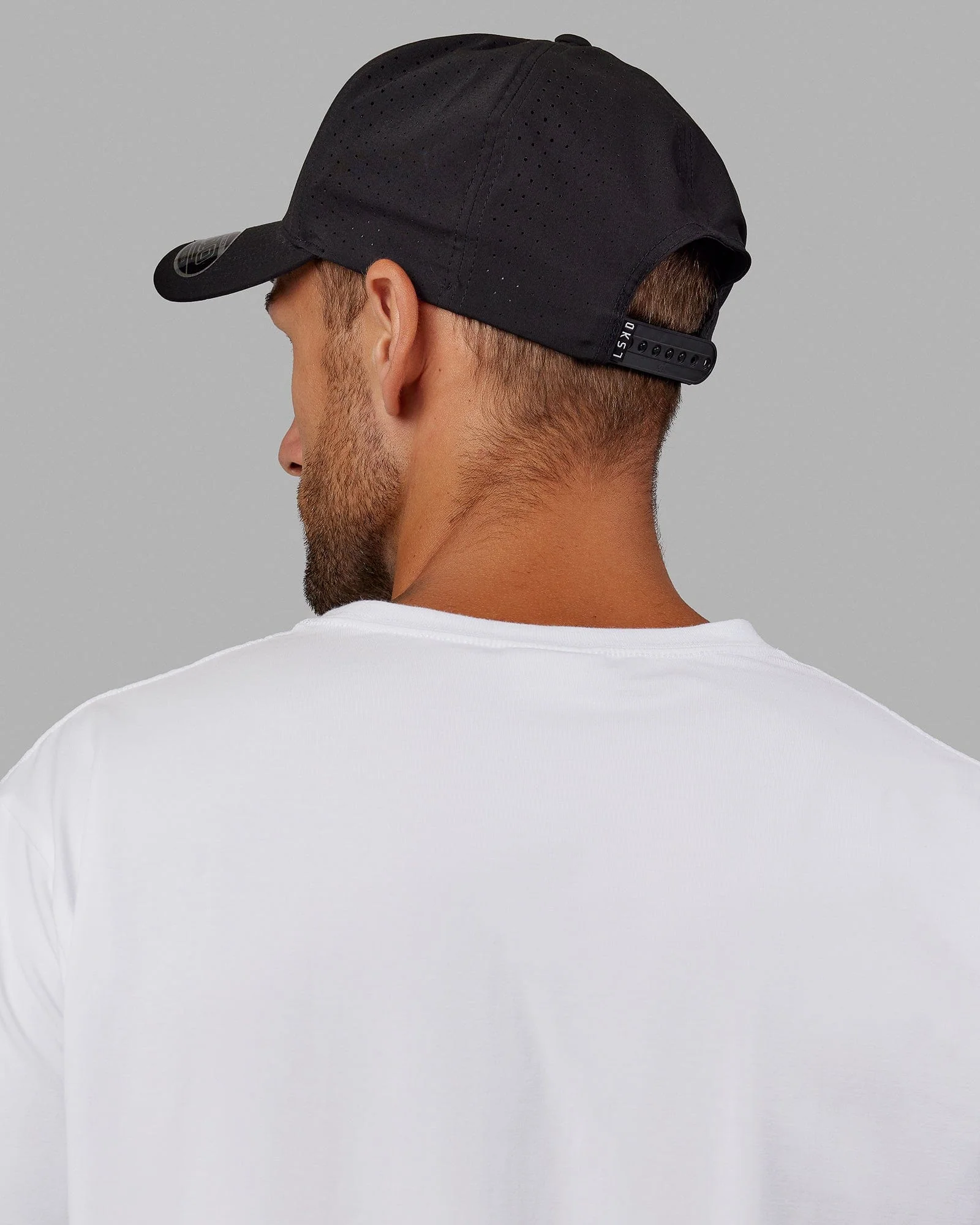 Perform Vented Cap - Black - Image 4
