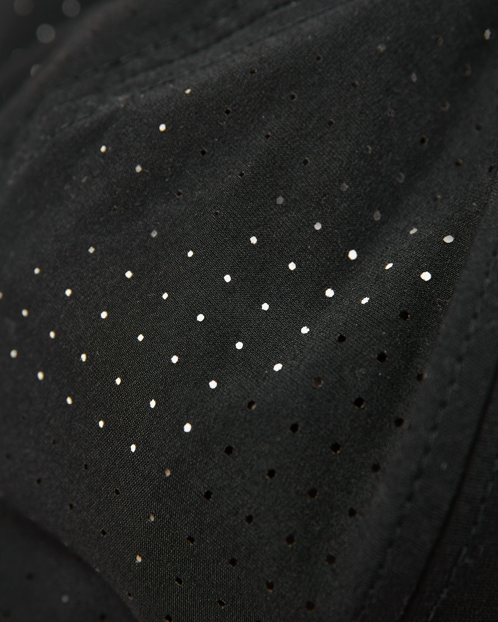 Perform Vented Cap - Black - Image 5