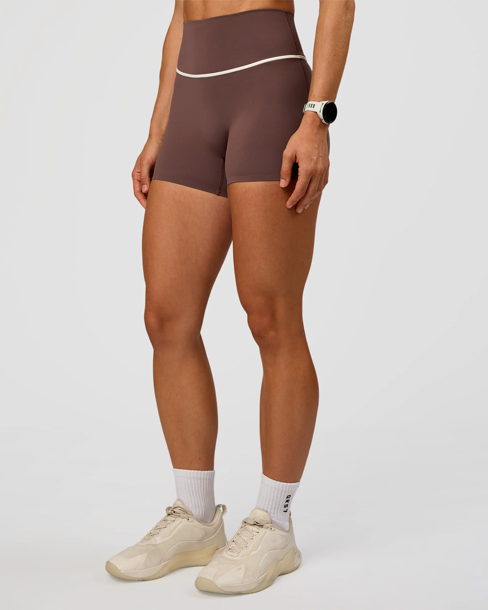 Pinnacle High-Rise 4" Short - Cocoa Powder-Off White - Image 9