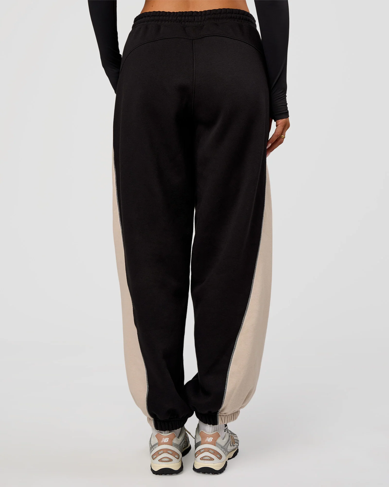 Power Play Stitch Up Fleece Sweat Pant - Black-Shale Beige - Image 5